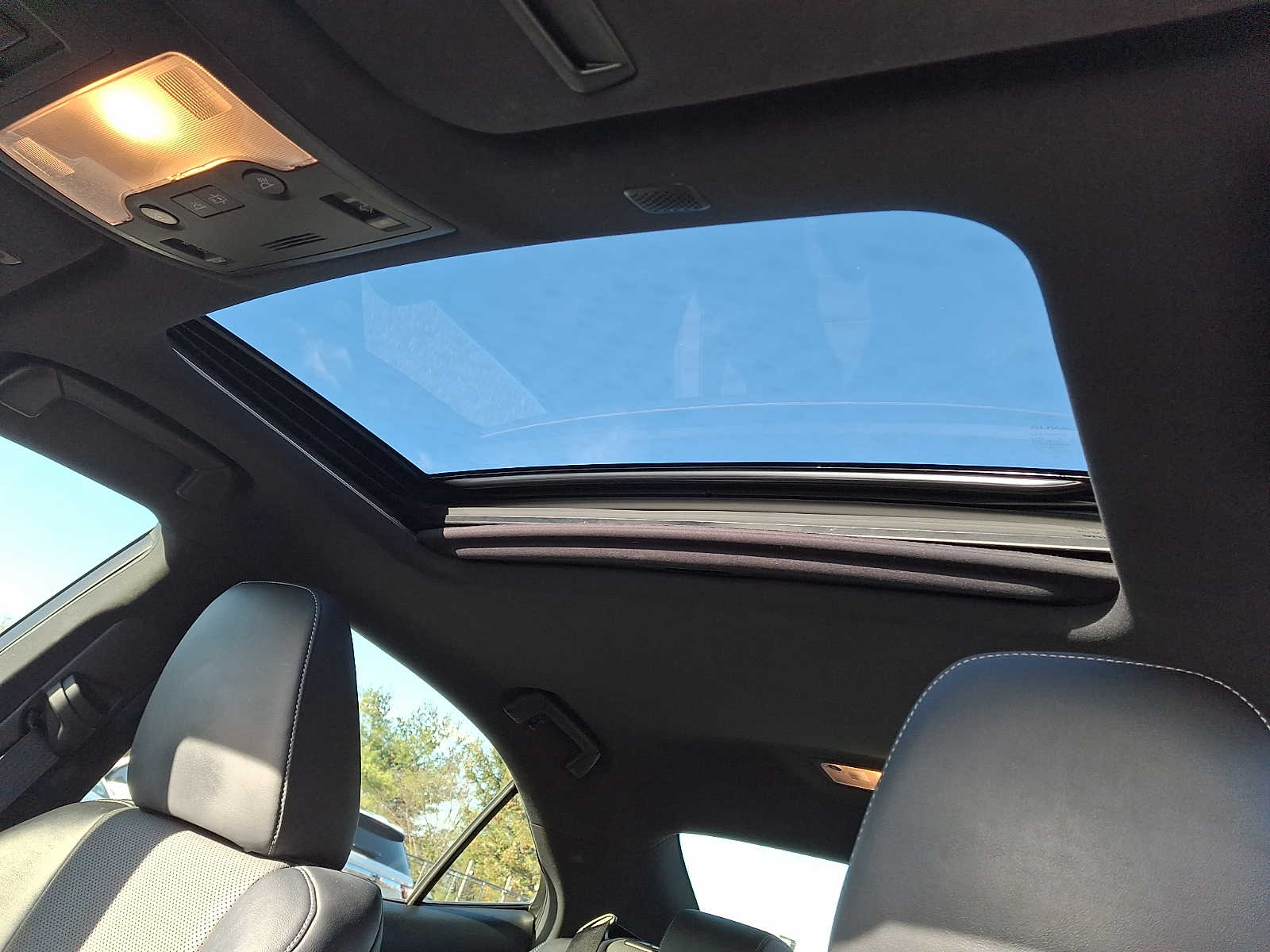 Thumbnail: 2020 Lexus IS - 13