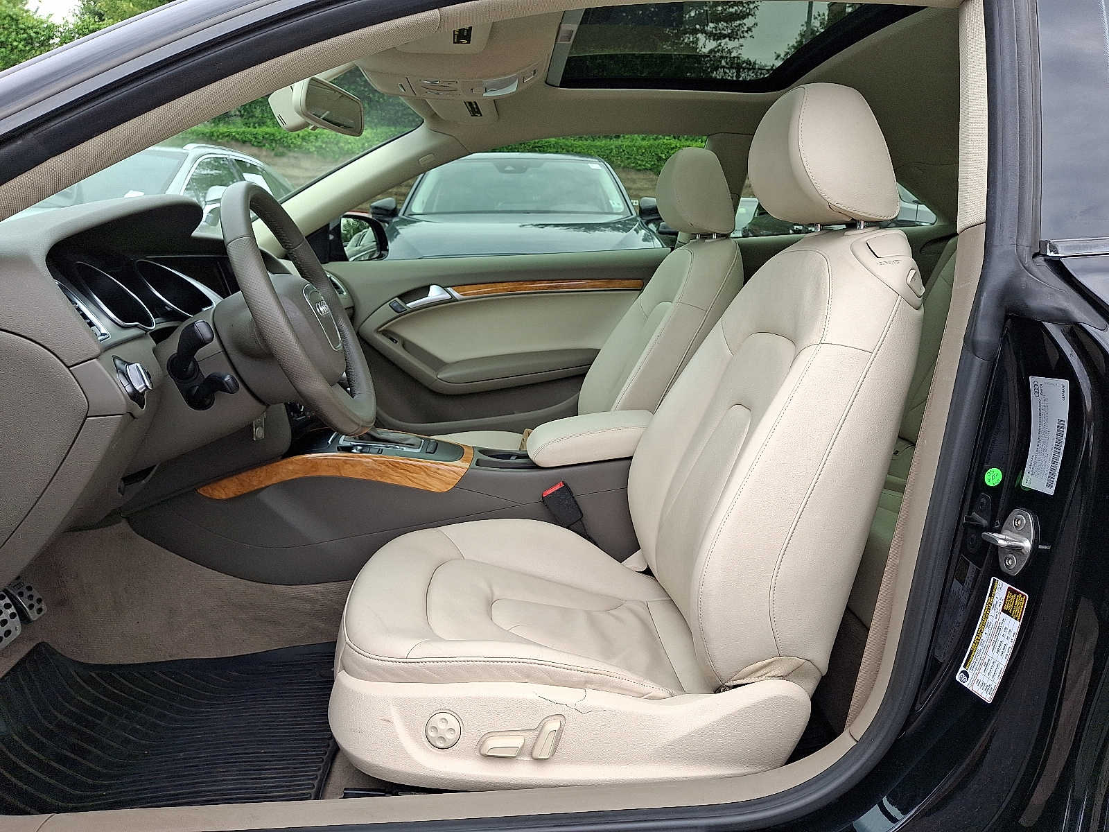 Thumbnail: 2010 Audi A5 - 12