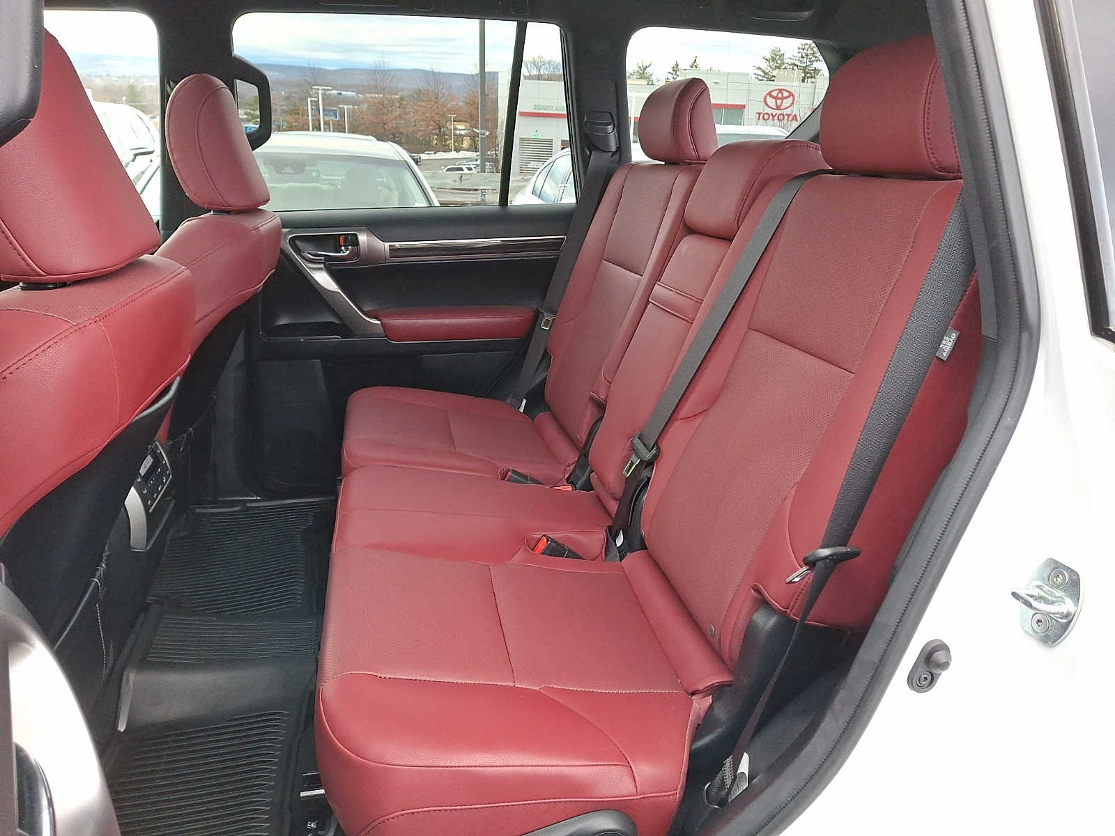 Thumbnail: 2023 Lexus GX - 8