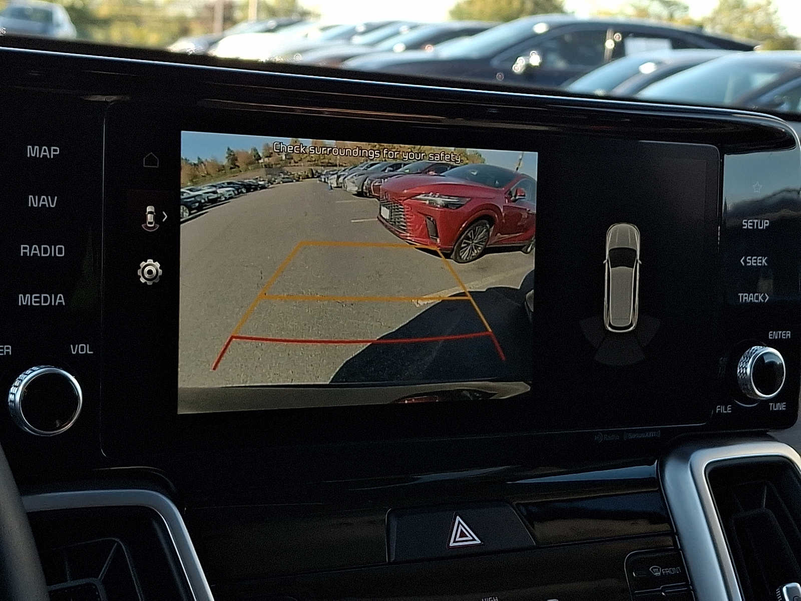 Thumbnail: 2022 Kia Sorento - 17