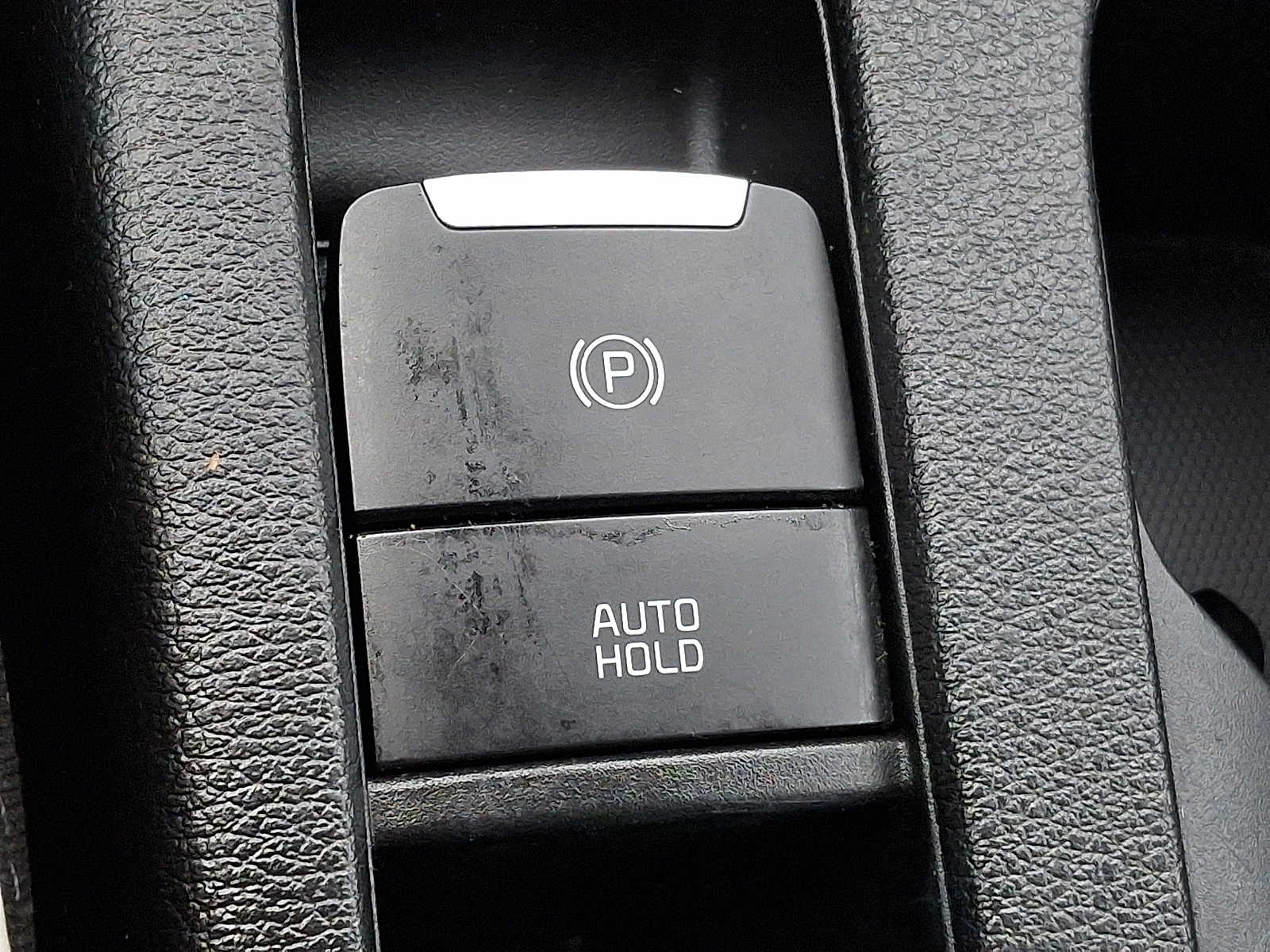 Thumbnail: 2023 Kia Forte - 20