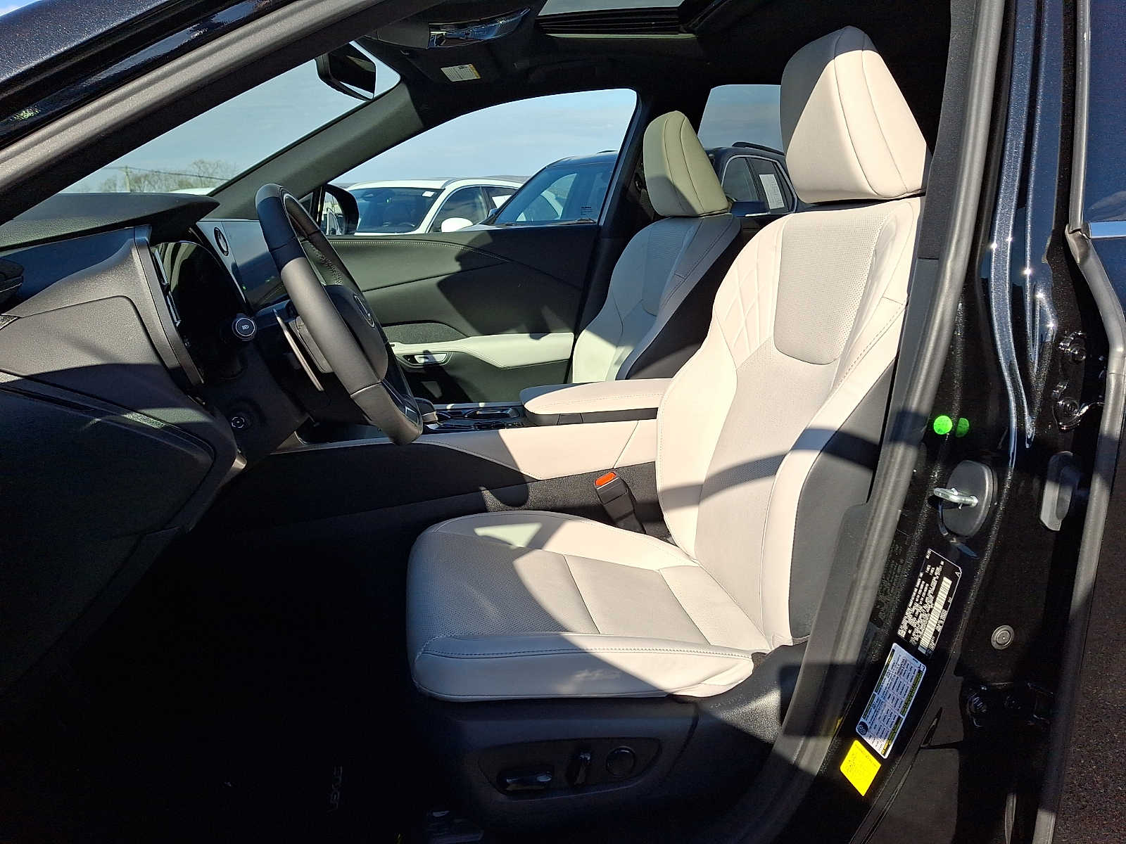 Thumbnail: 2023 Lexus RX - 10