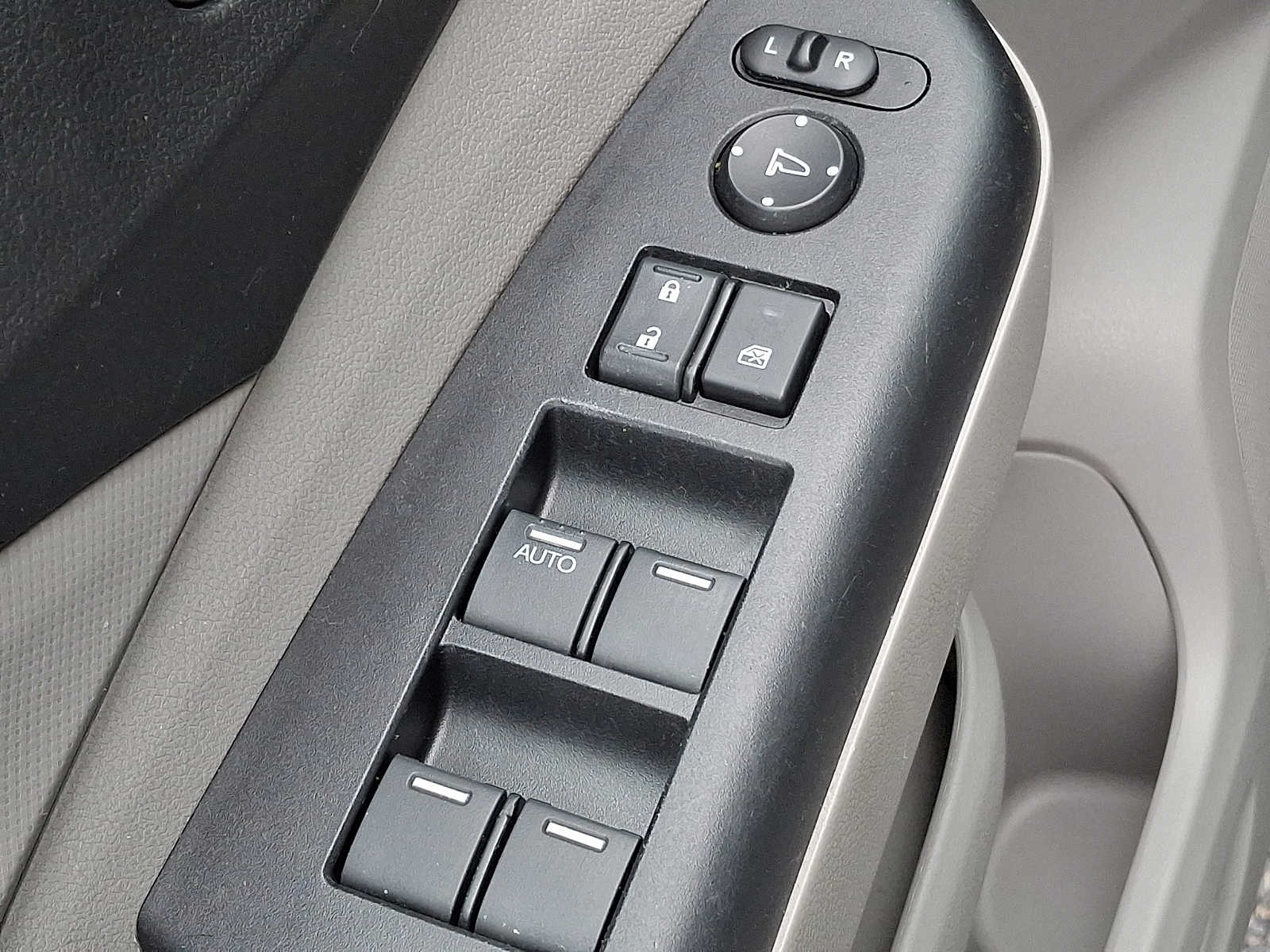 Thumbnail: 2014 Honda CR-V - 22