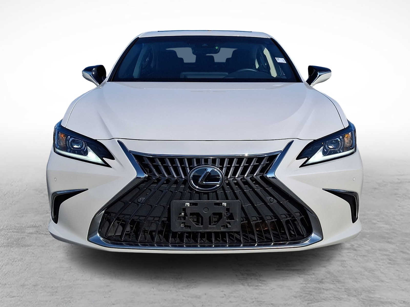Thumbnail: 2023 Lexus ES - 2