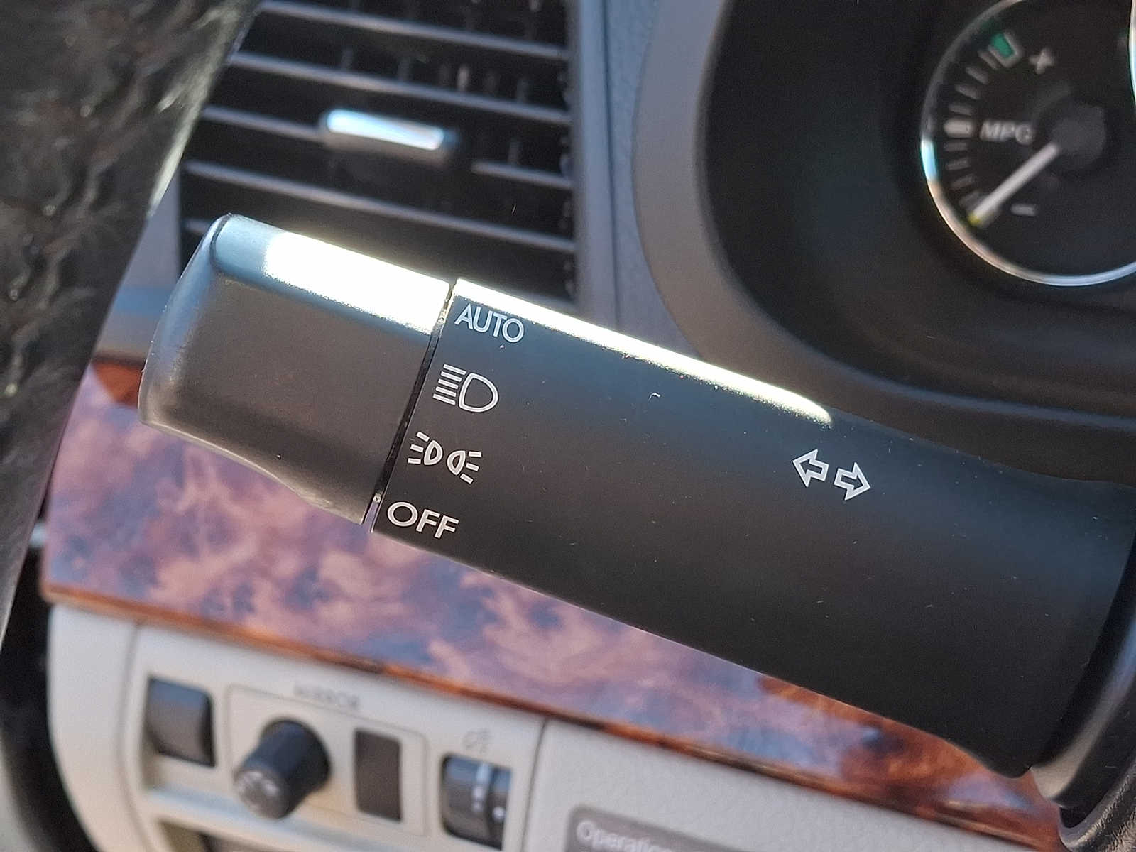 Thumbnail: 2011 Subaru Legacy - 21