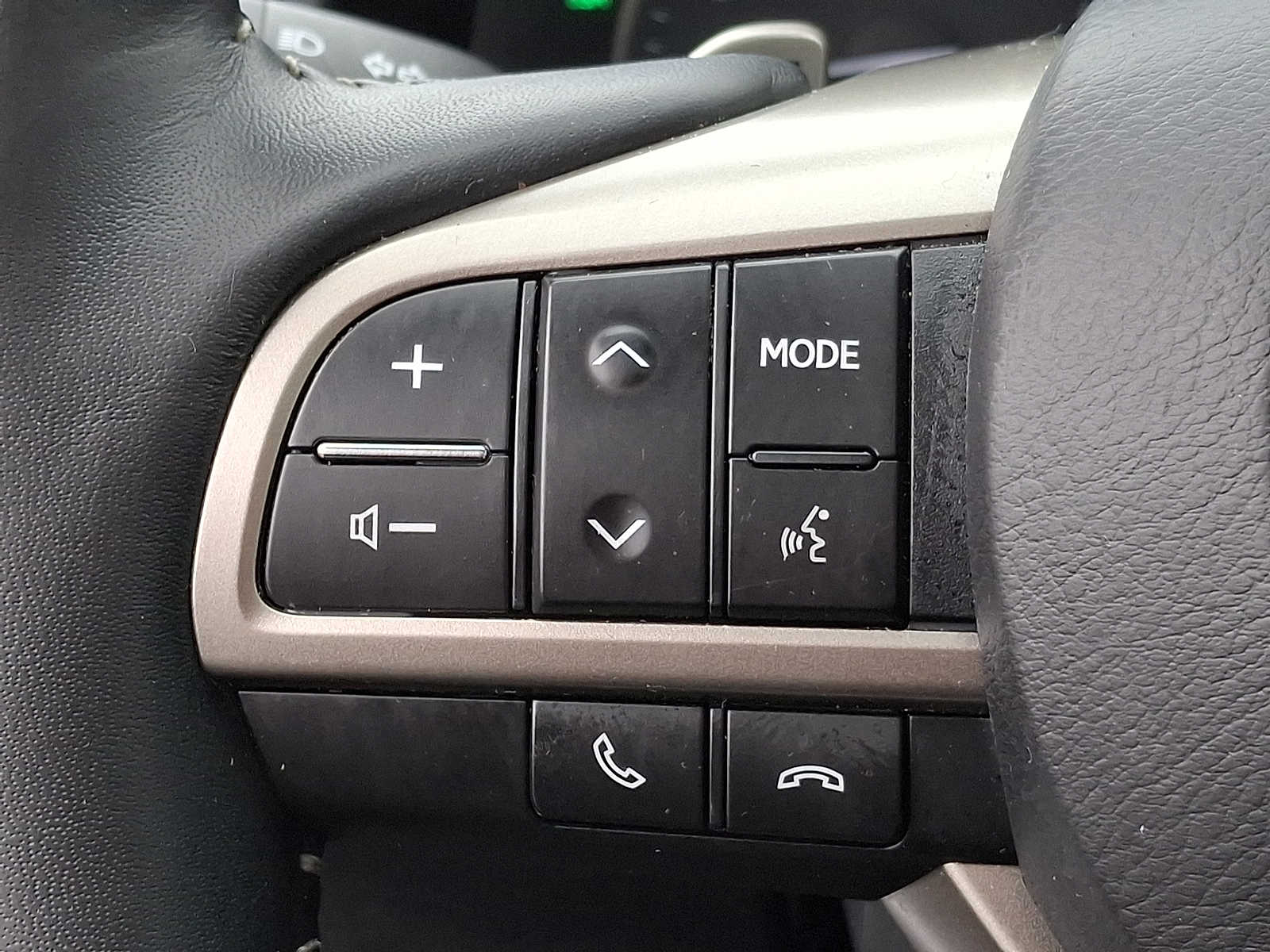 Thumbnail: 2020 Lexus RX - 15