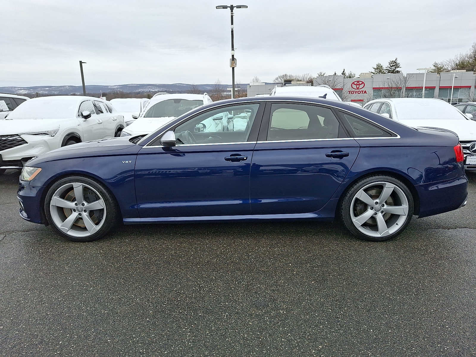 Thumbnail: 2013 Audi S6 - 6