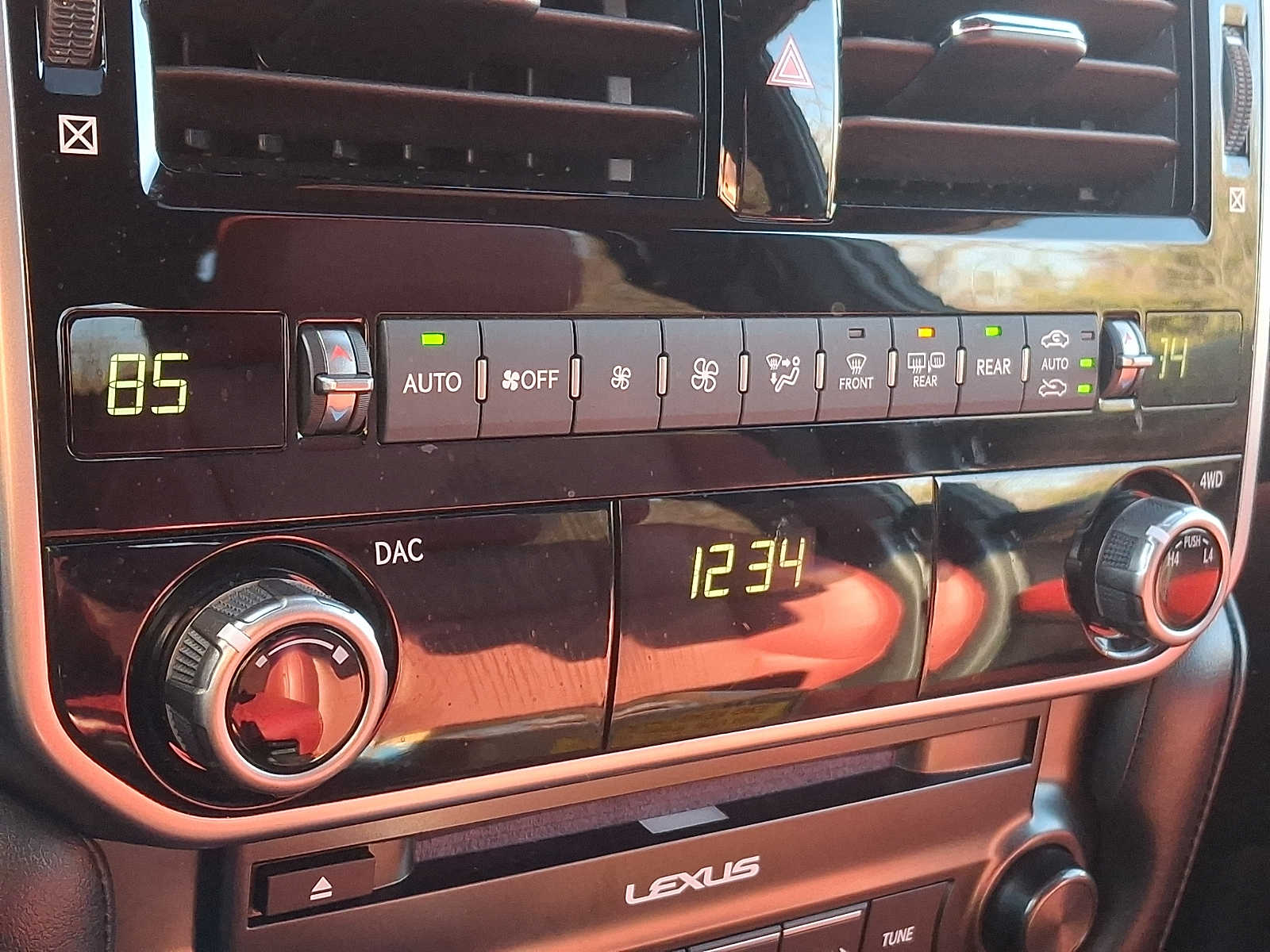 Thumbnail: 2023 Lexus GX - 14