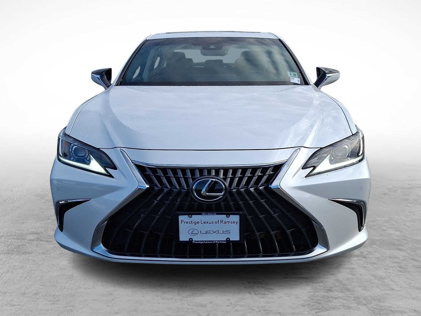 Thumbnail: 2023 Lexus ES - 2