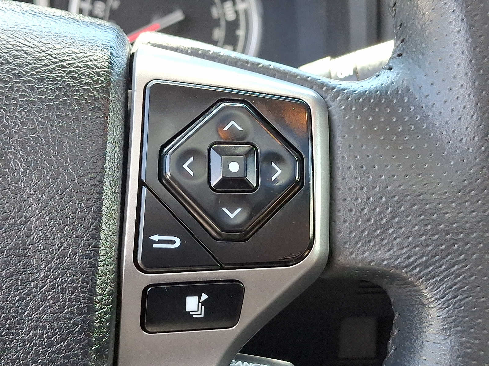 2022 Toyota 4Runner Limited 18