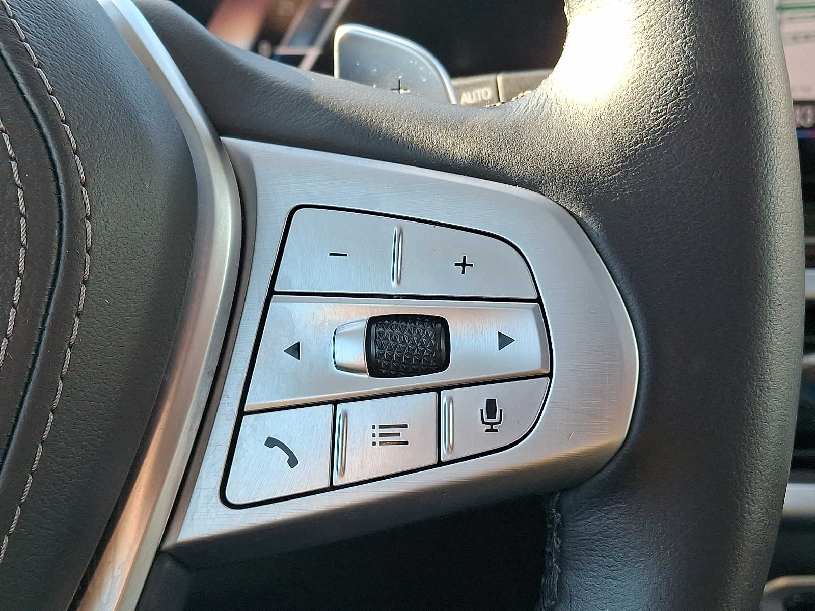 Thumbnail: 2023 BMW X7 - 18