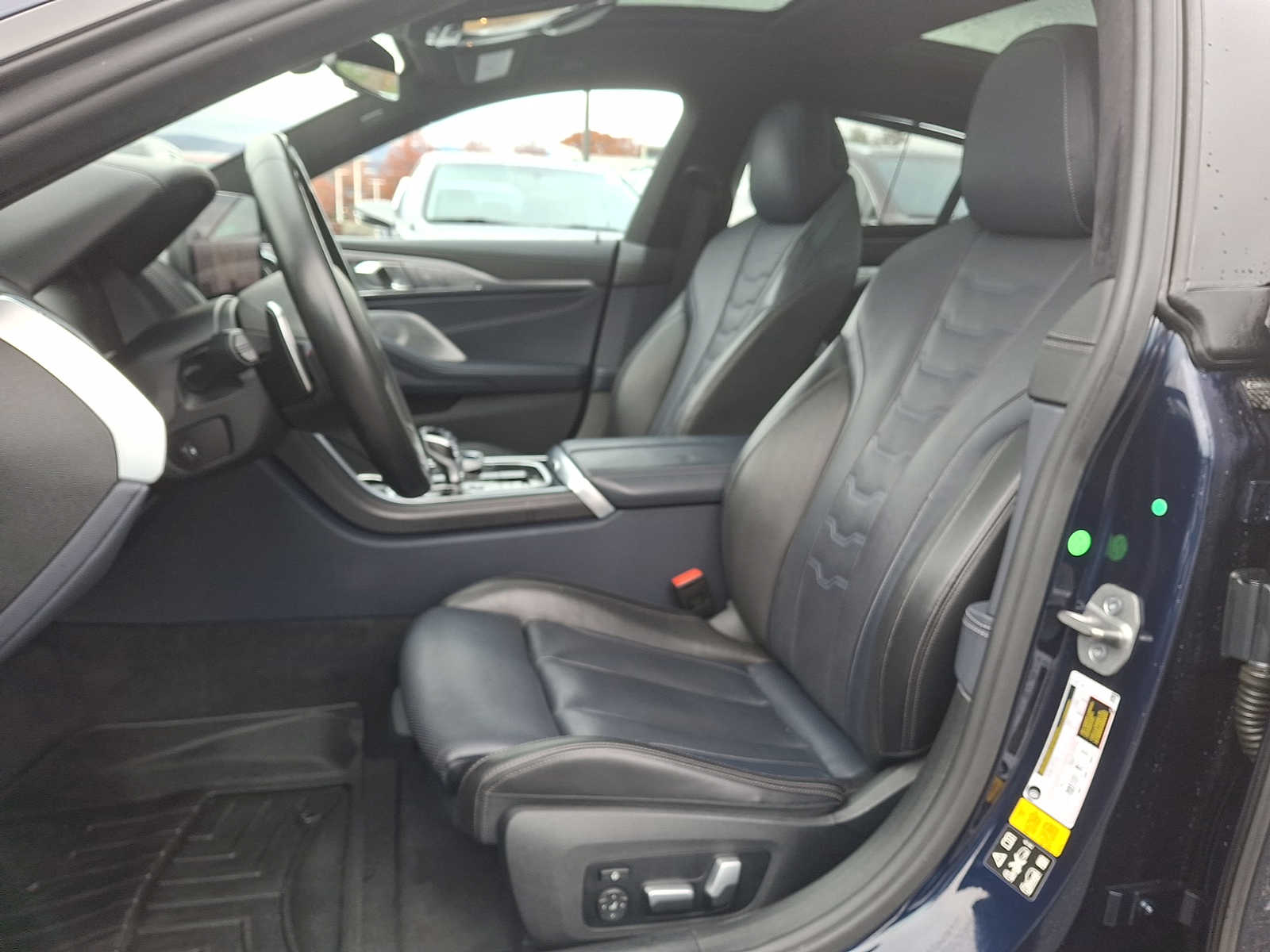 Thumbnail: 2023 BMW 8 Series - 11