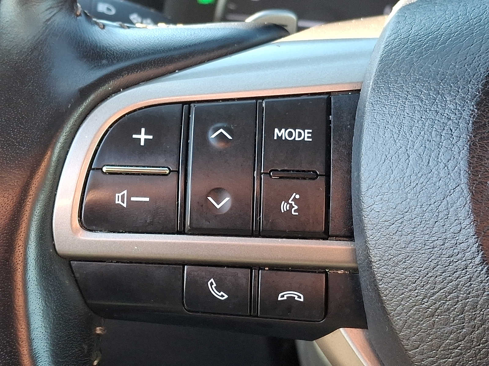 Thumbnail: 2020 Lexus RX - 17