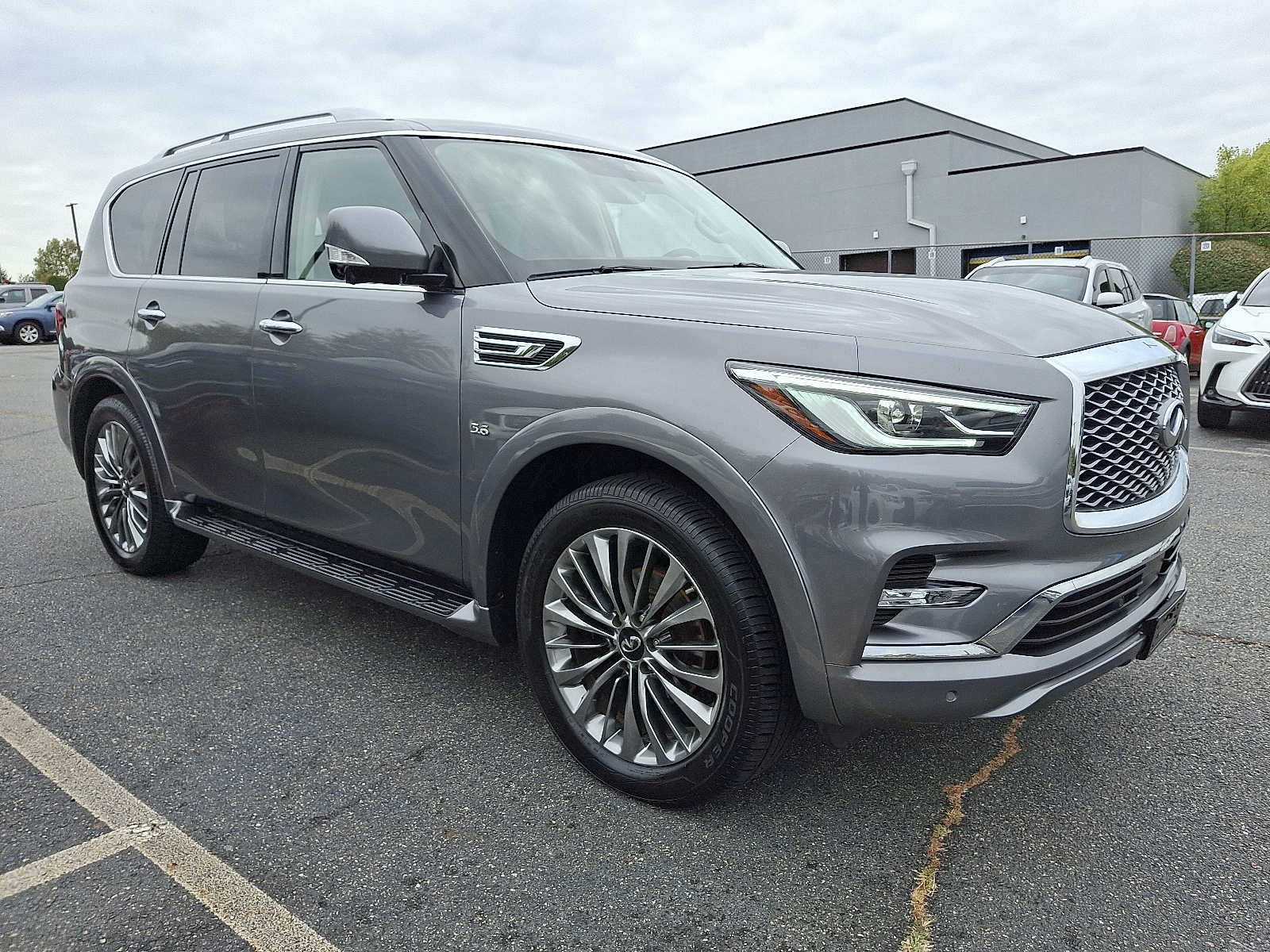 Thumbnail: 2019 INFINITI QX80 - 3