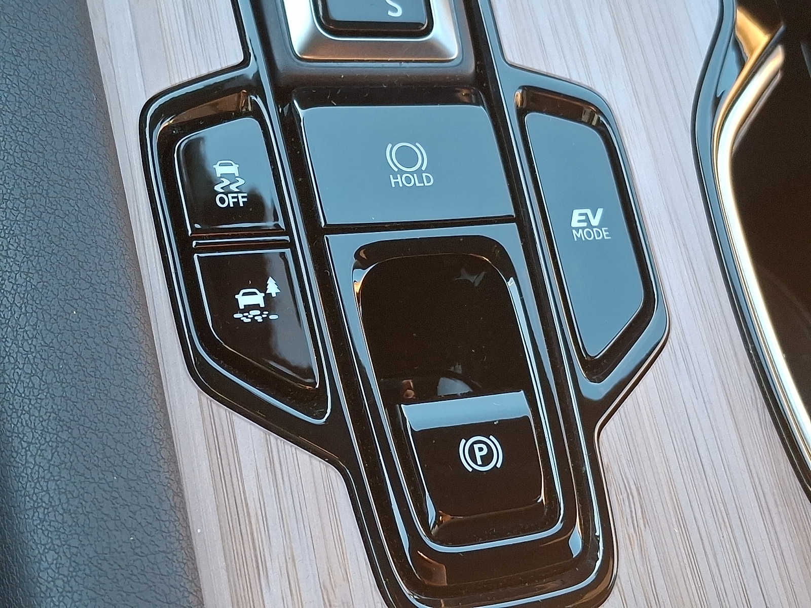 Thumbnail: 2025 Lexus RX - 19