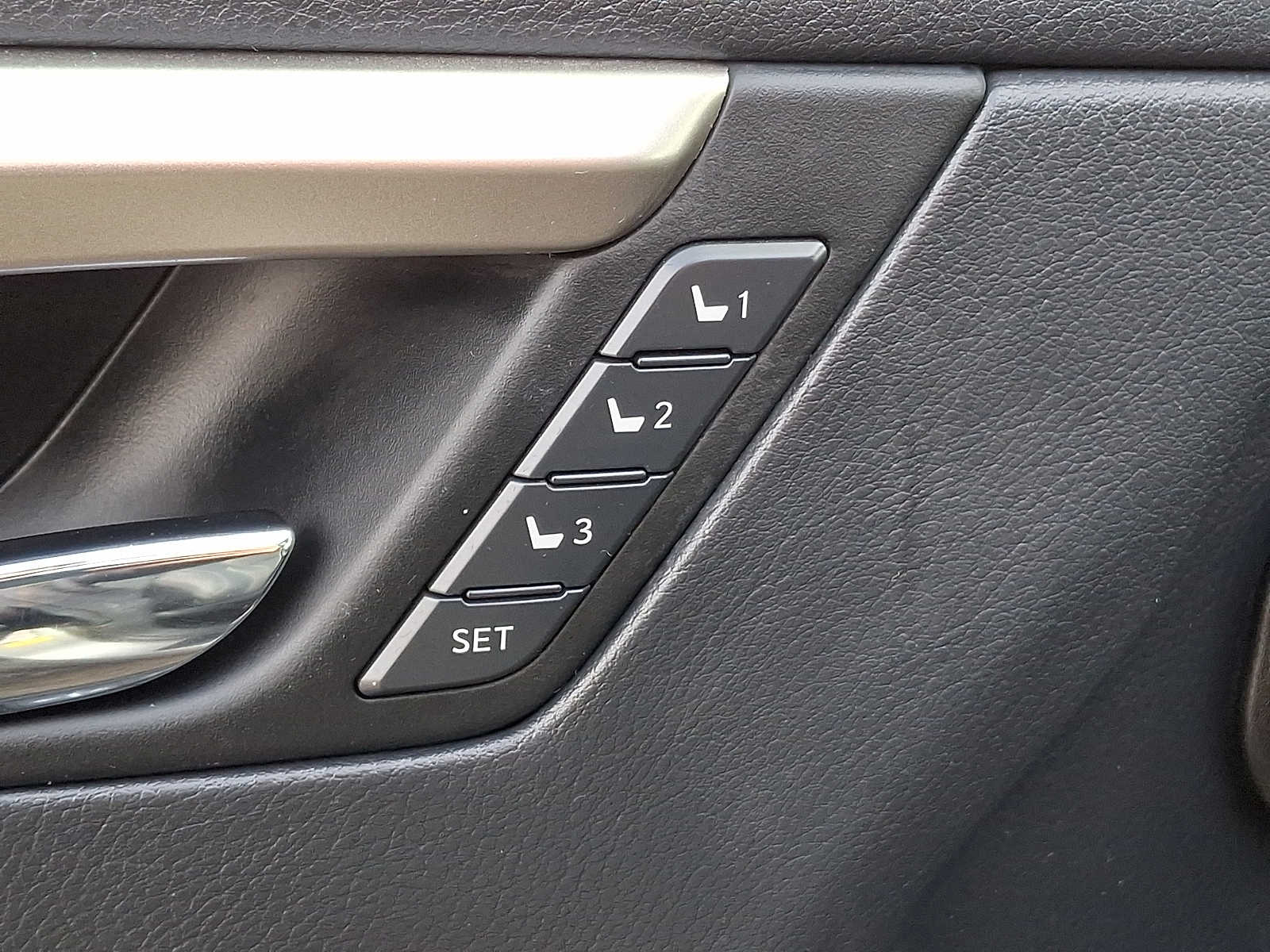 Thumbnail: 2022 Lexus RX - 25