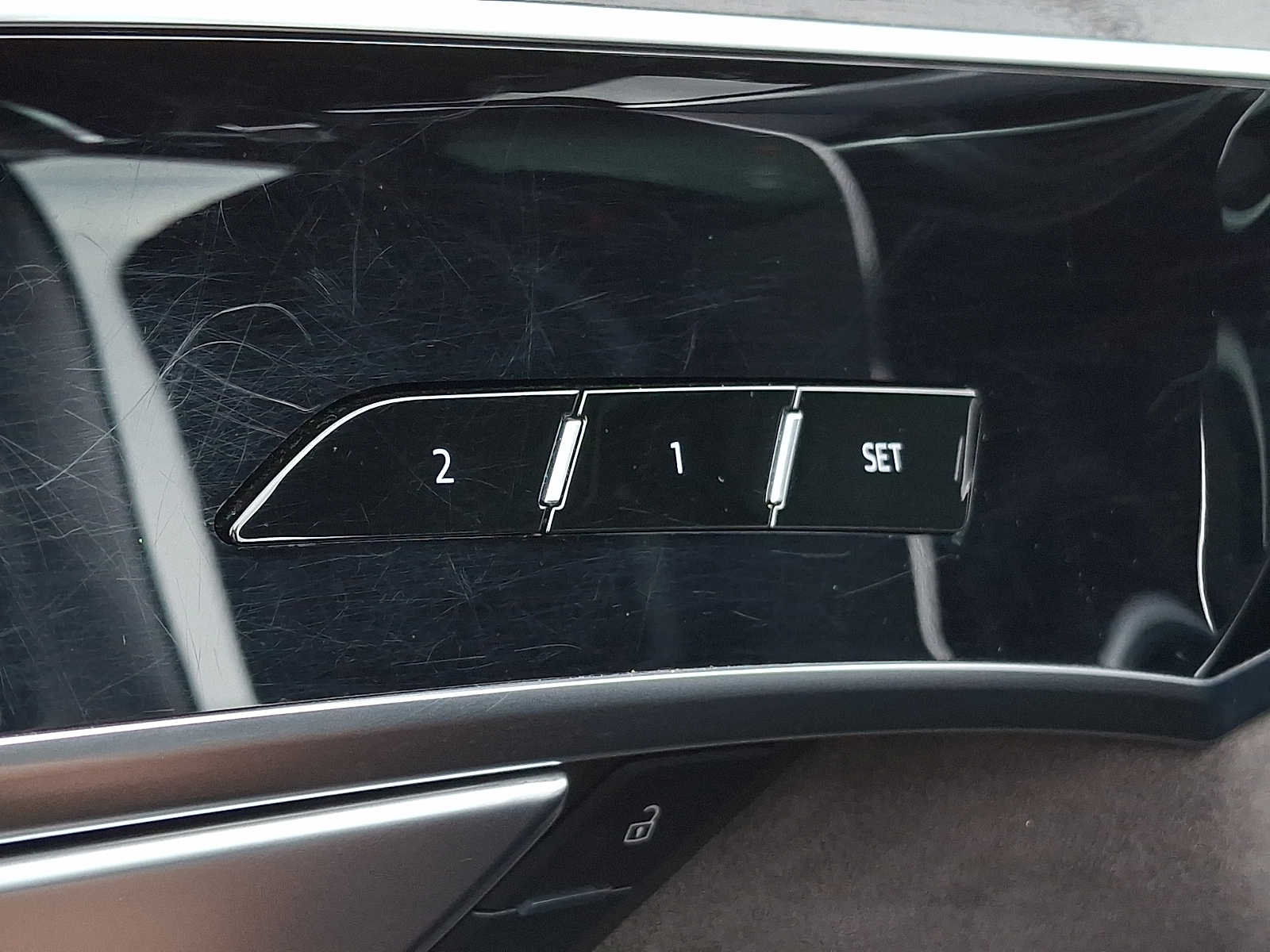 Thumbnail: 2019 Audi A8 - 23