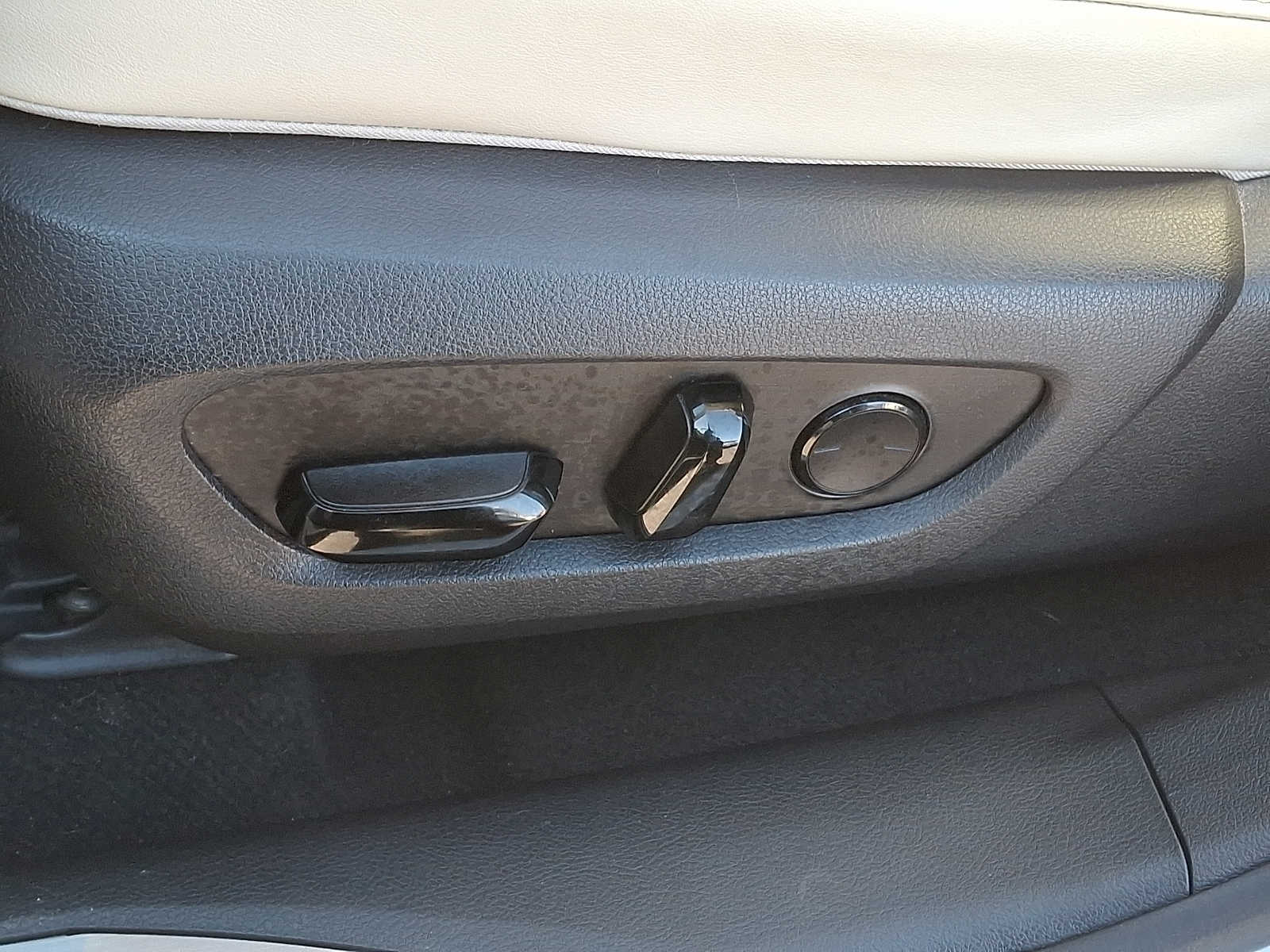 Thumbnail: 2024 Lexus RX - 11