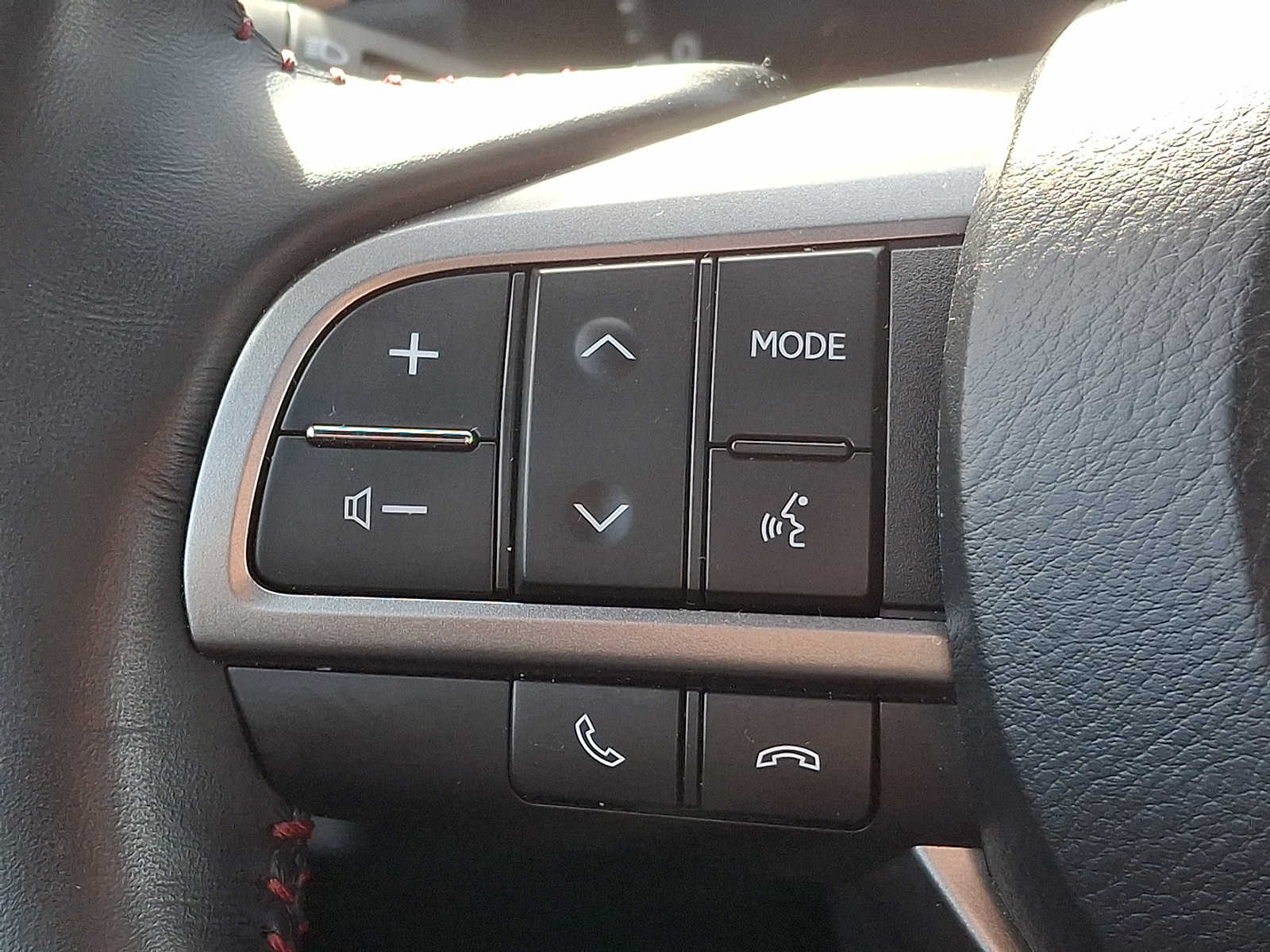 Thumbnail: 2023 Lexus GX - 18