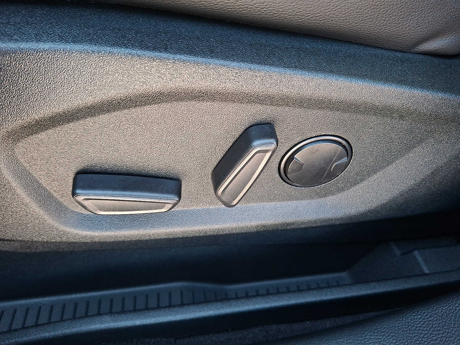 Thumbnail: 2022 Ford Edge - 11