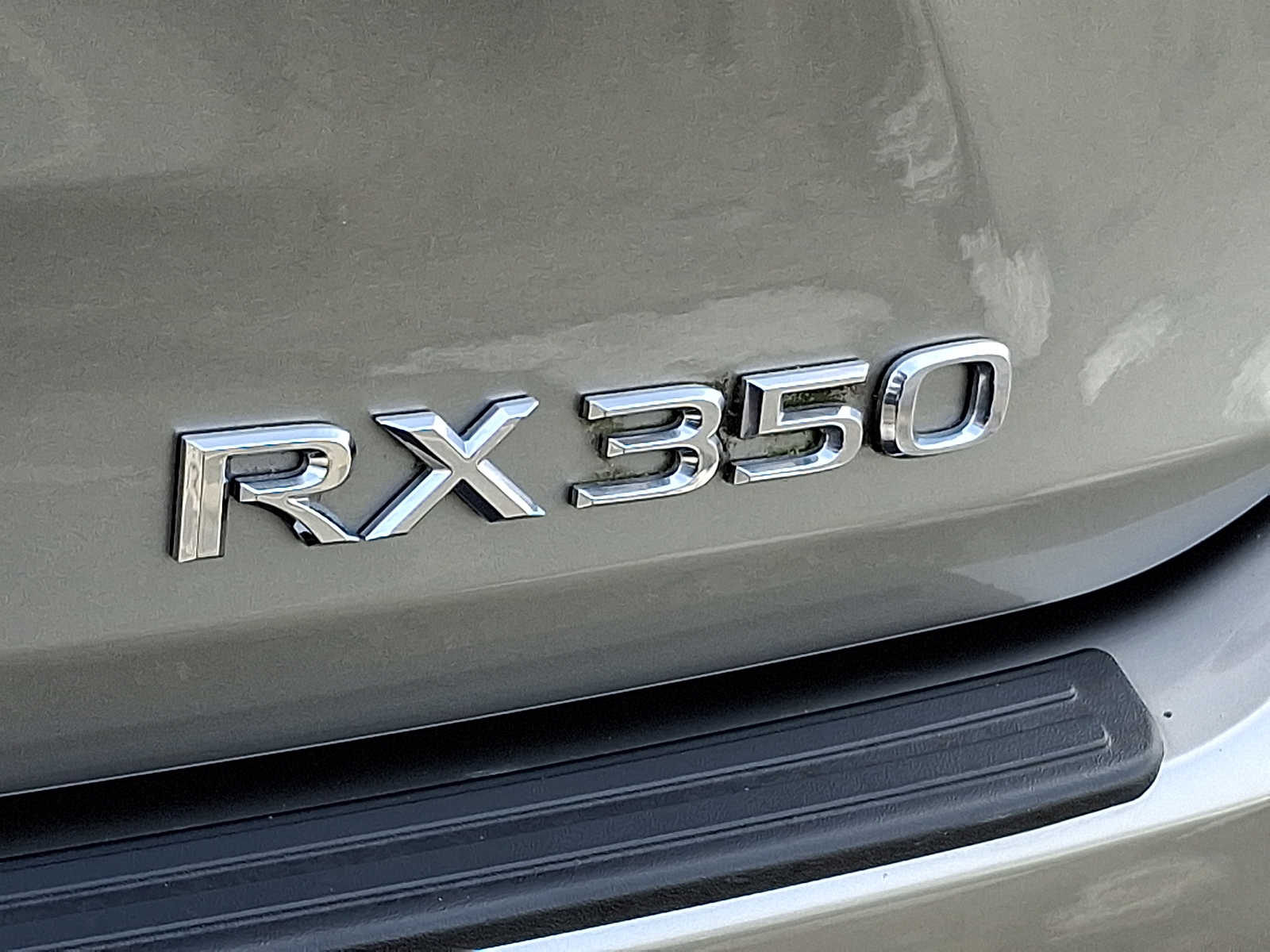 Thumbnail: 2022 Lexus RX - 29