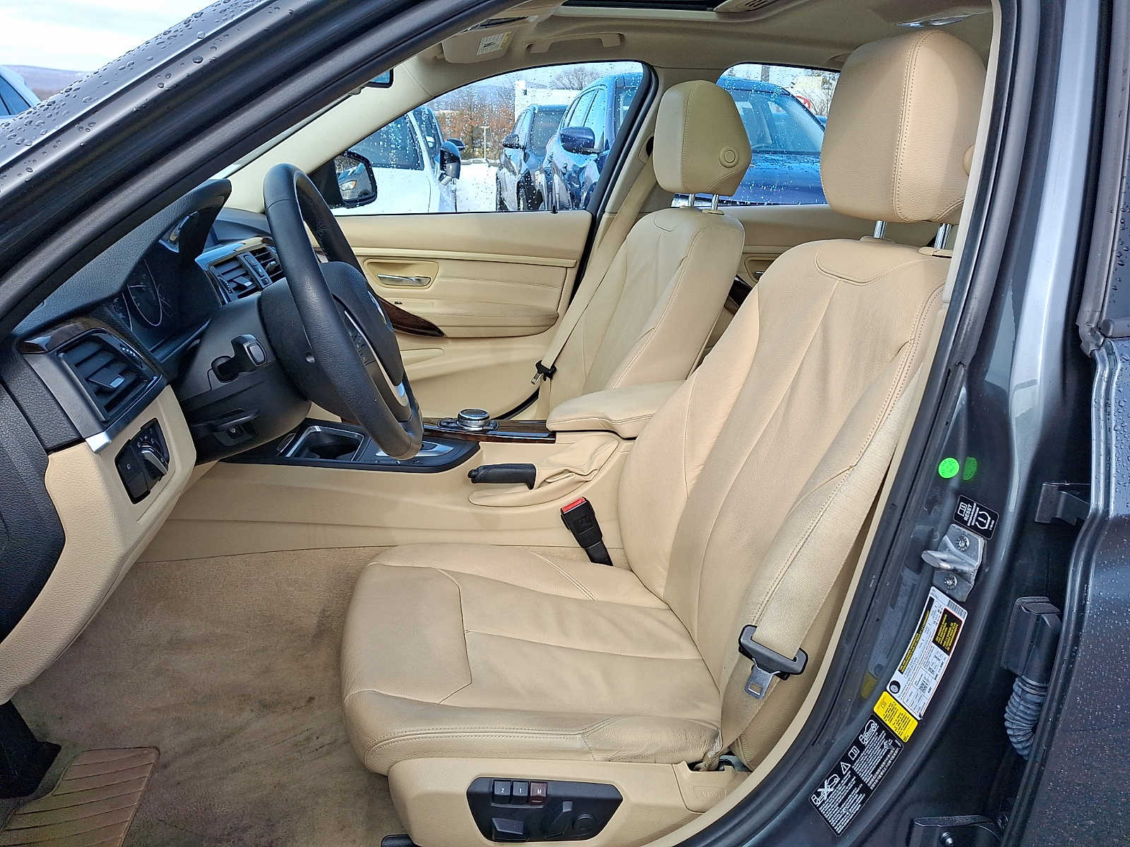 Thumbnail: 2014 BMW 3 Series - 10