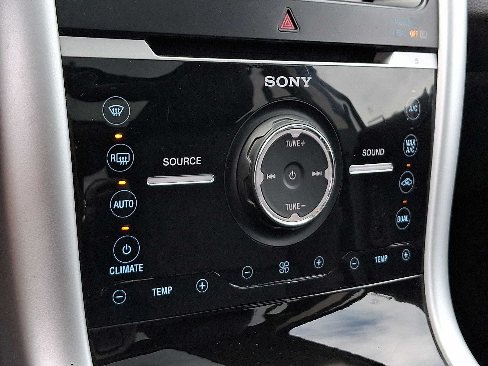 Thumbnail: 2011 Ford Edge - 14