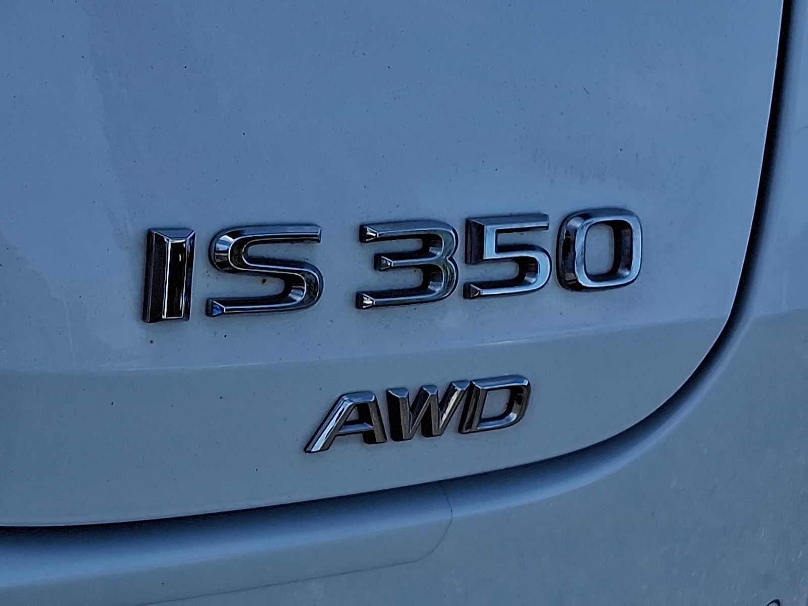 Thumbnail: 2023 Lexus IS - 28