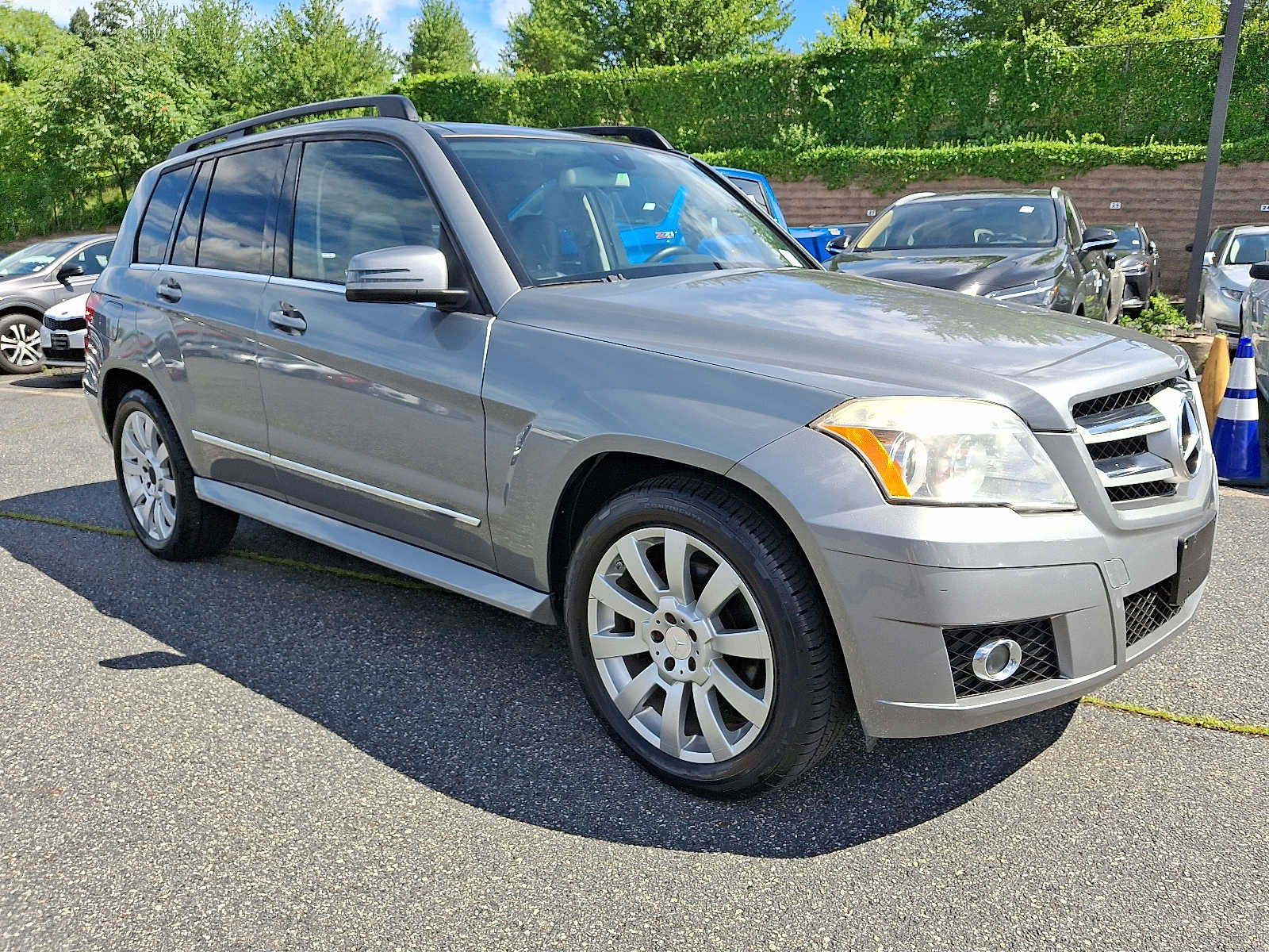 Thumbnail: 2010 Mercedes-Benz GLK - 3