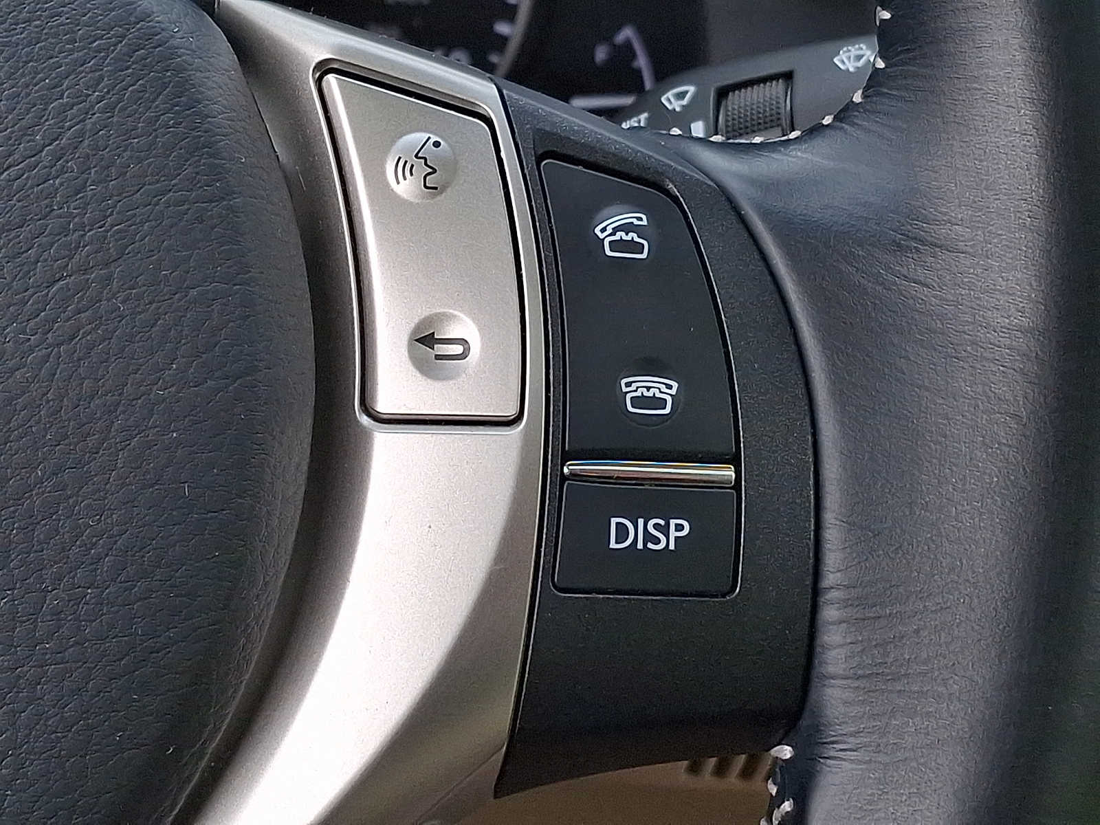 Thumbnail: 2015 Lexus ES - 19