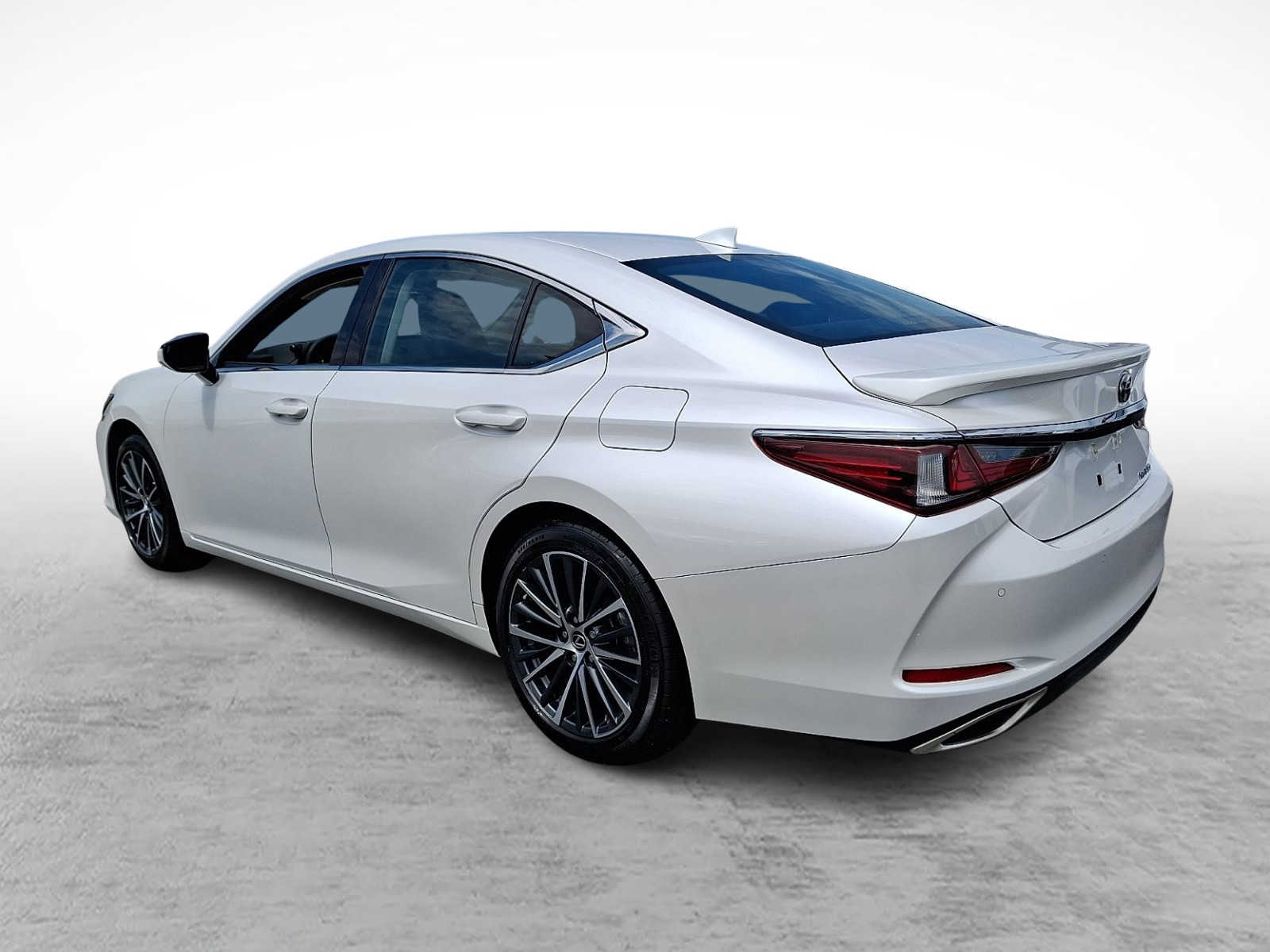 Thumbnail: 2023 Lexus ES - 5