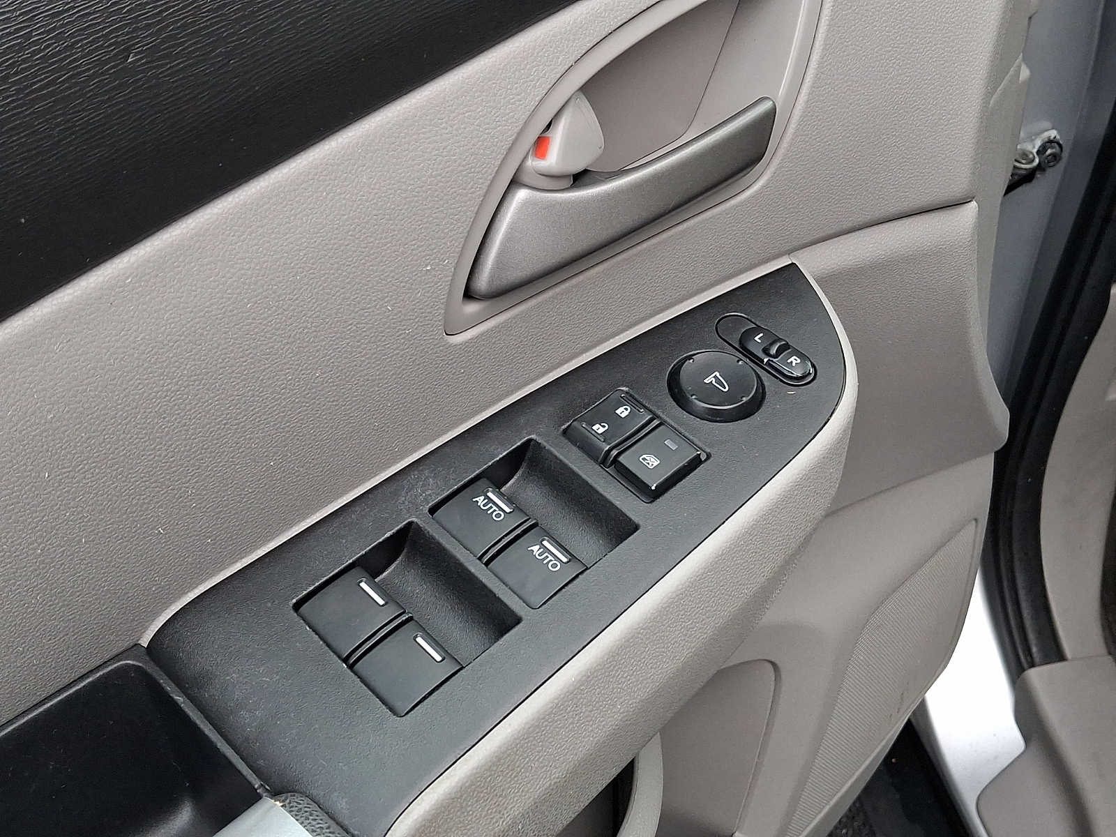 Thumbnail: 2013 Honda Odyssey - 10