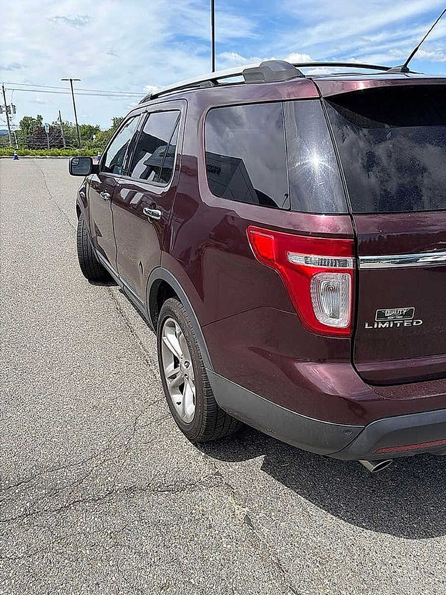 Thumbnail: 2011 Ford Explorer - 3