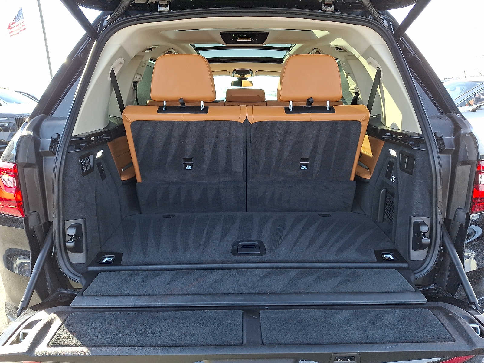 Thumbnail: 2021 BMW X7 - 28