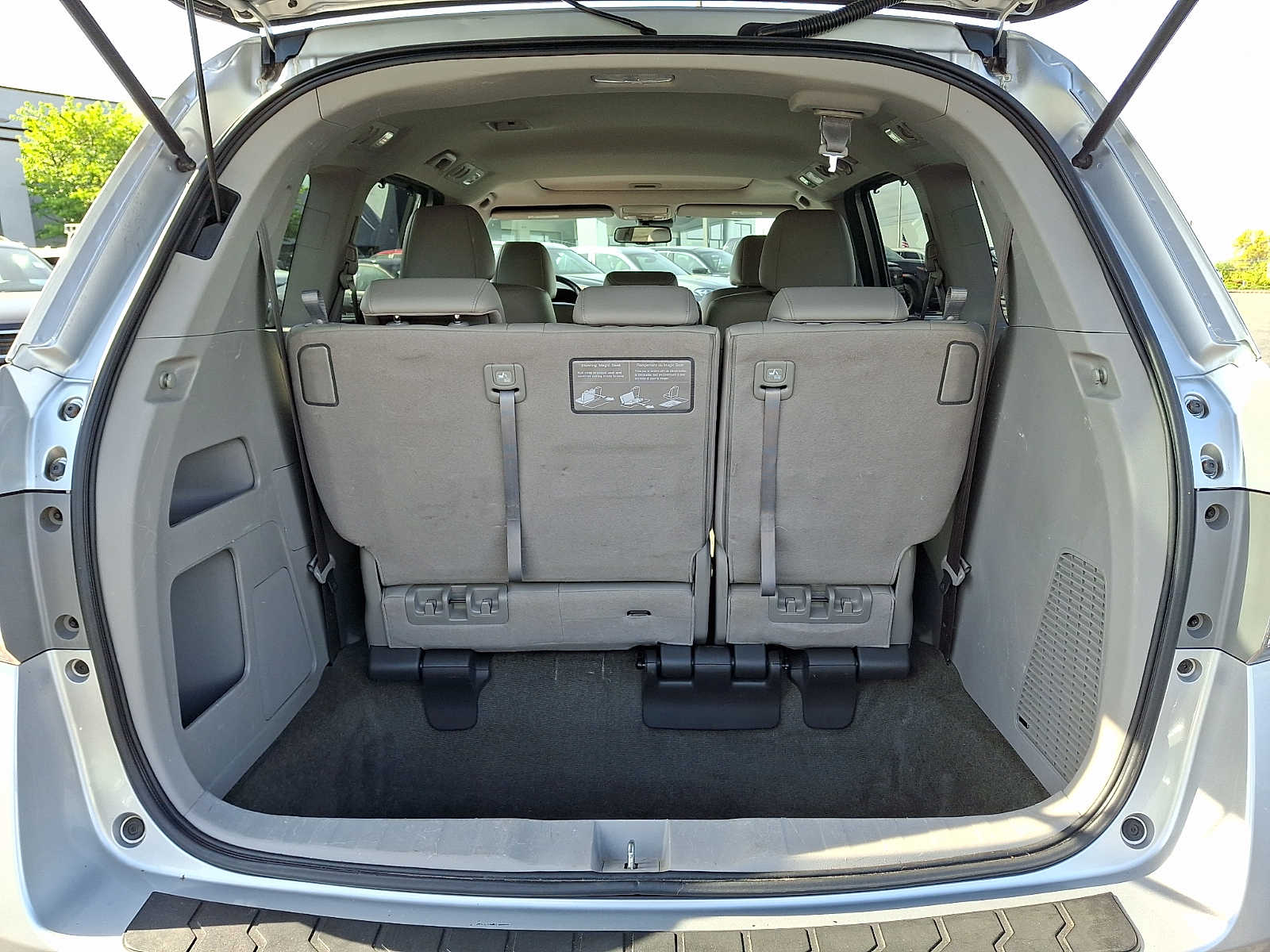 Thumbnail: 2015 Honda Odyssey - 29