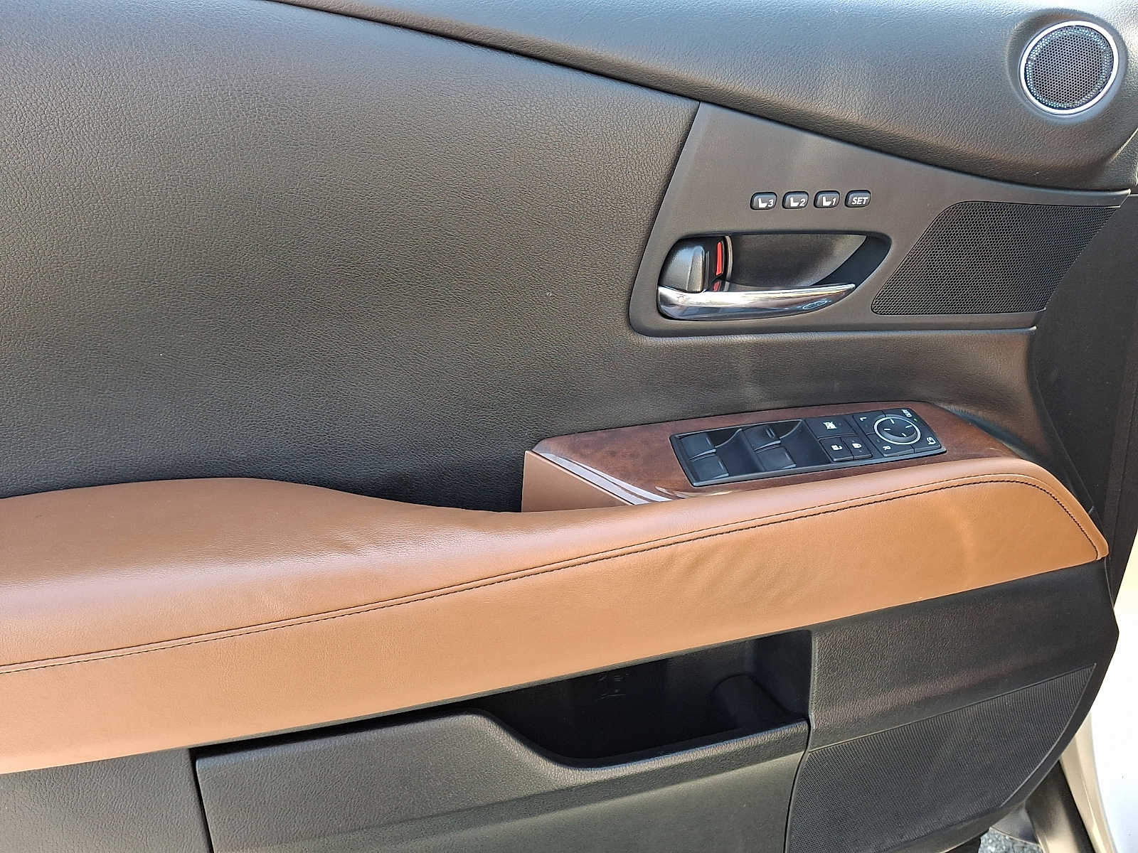 Thumbnail: 2013 Lexus RX - 9