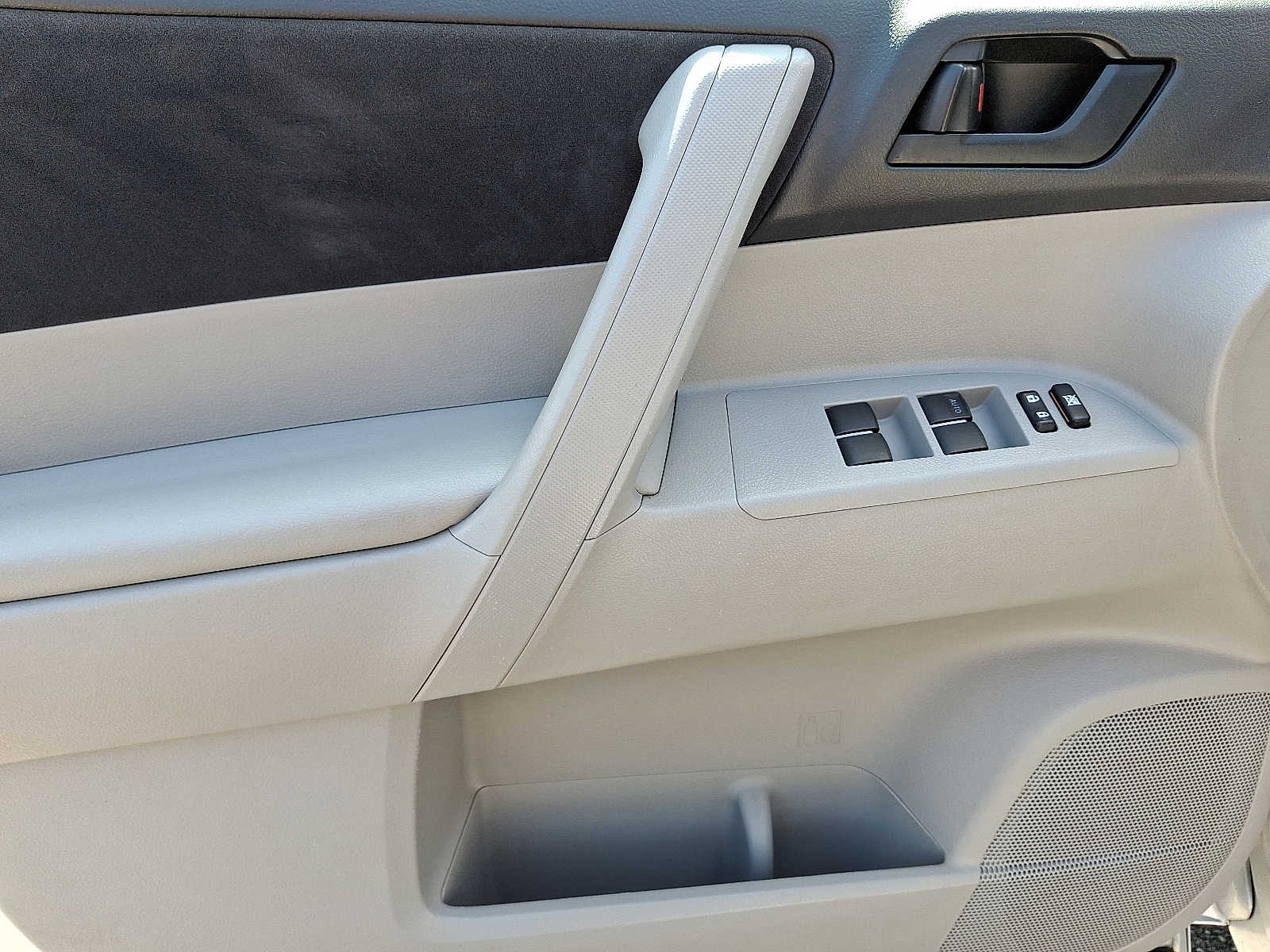 Thumbnail: 2008 Toyota Highlander - 9