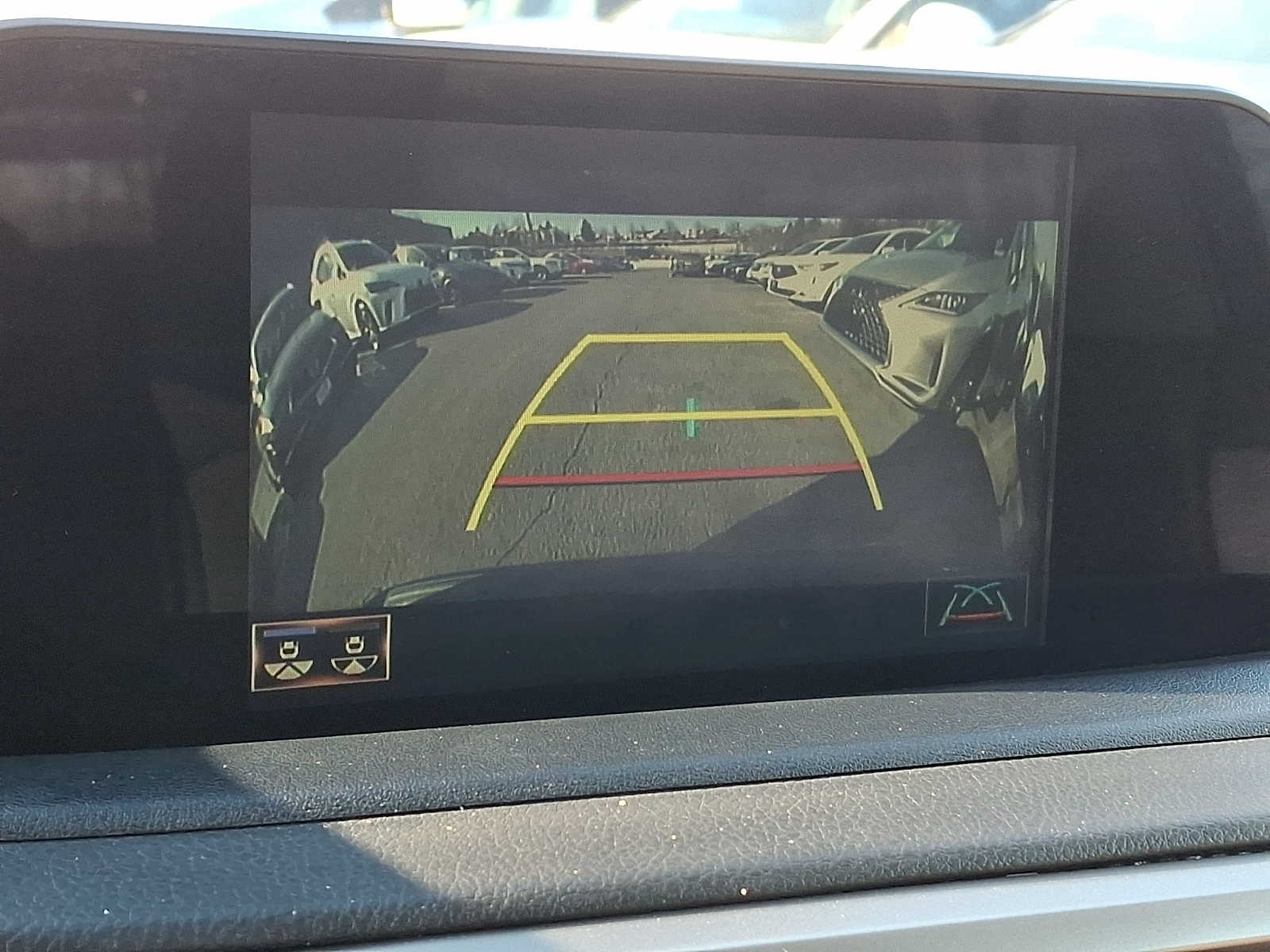 Thumbnail: 2020 Lexus RX - 15