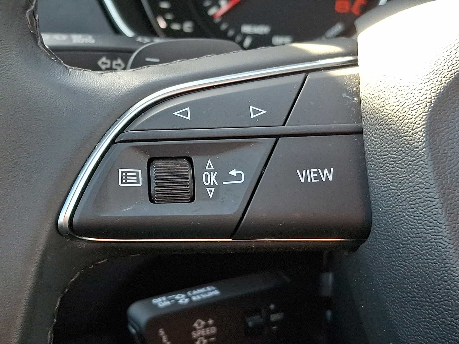 Thumbnail: 2023 Audi Q5 - 18