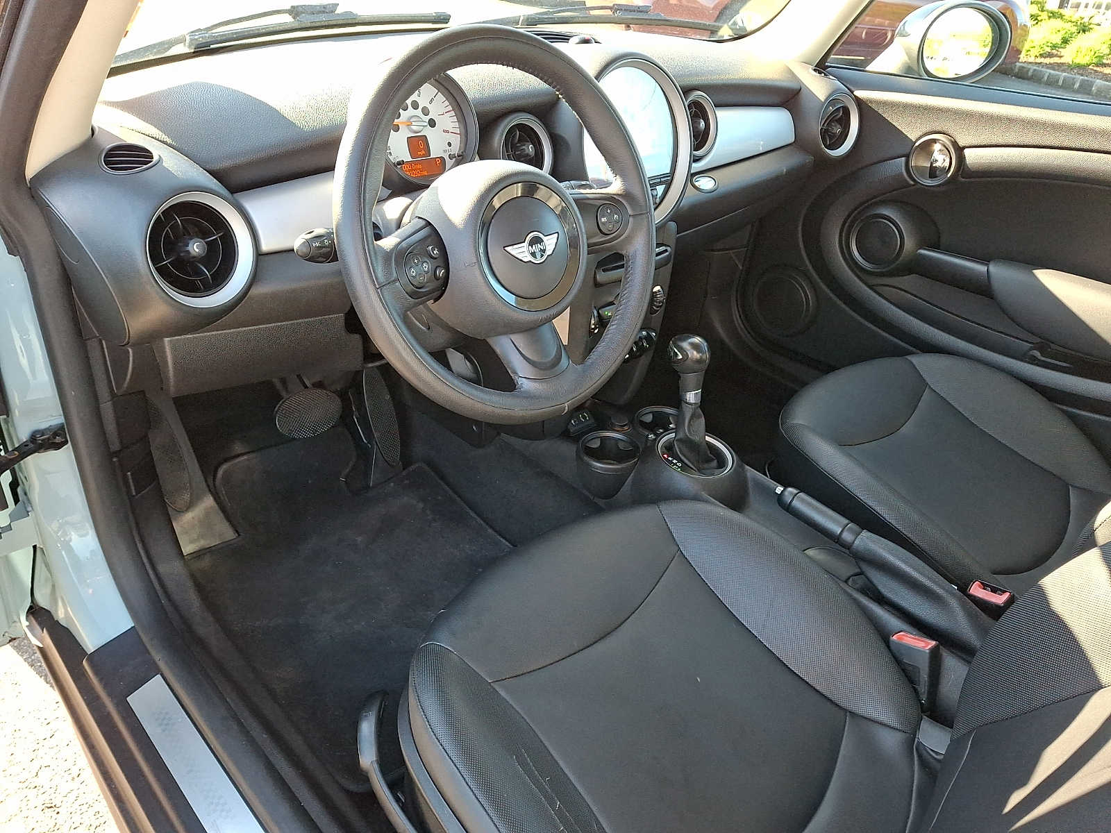 Thumbnail: 2013 MINI Cooper Hardtop - 11