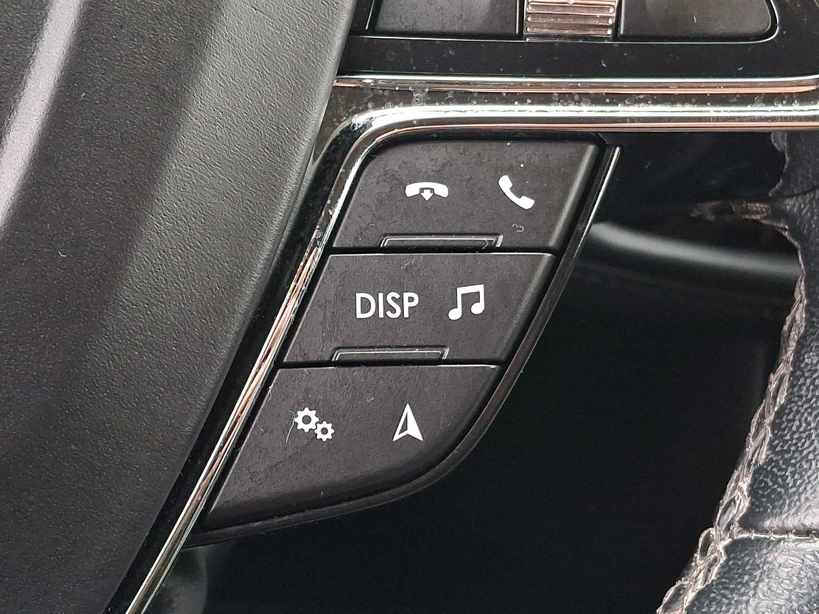 Thumbnail: 2023 Lincoln Nautilus - 21