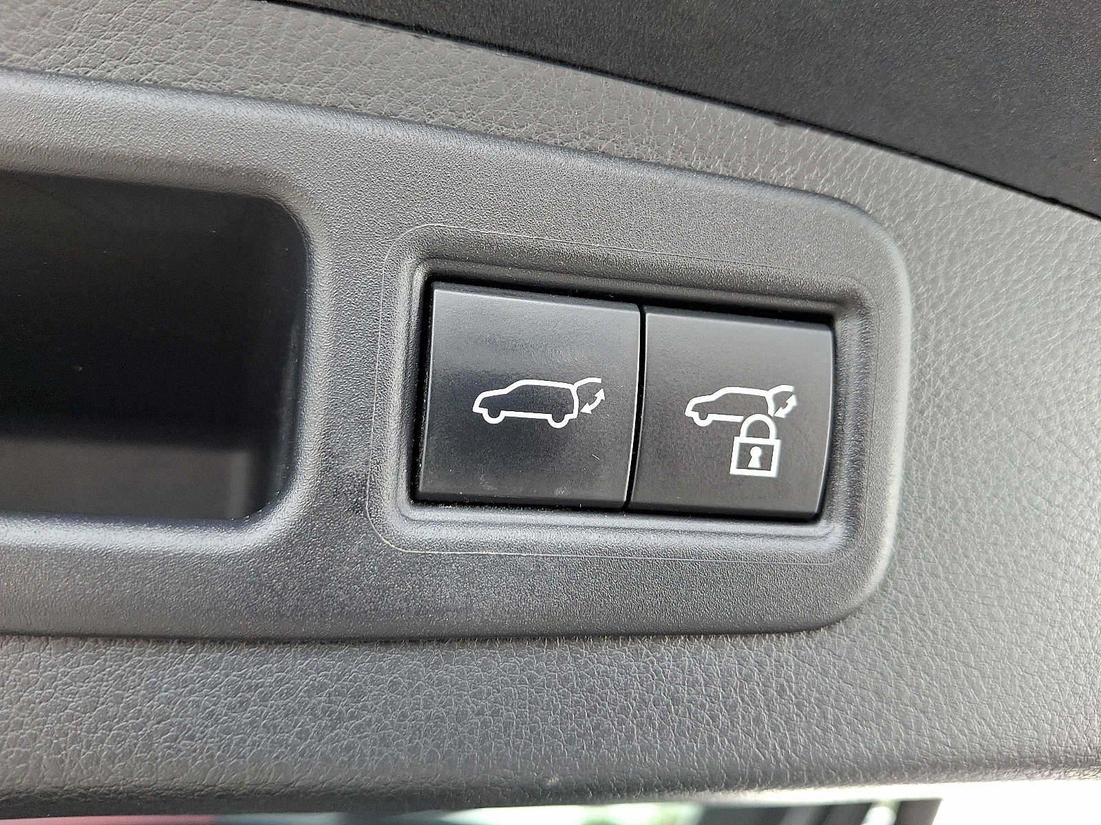 Thumbnail: 2023 Lexus RX - 28