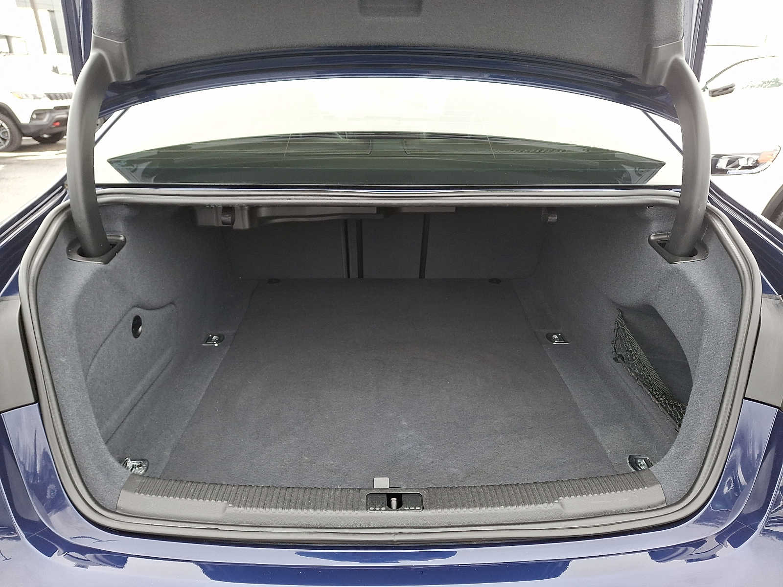 Thumbnail: 2013 Audi S6 - 27