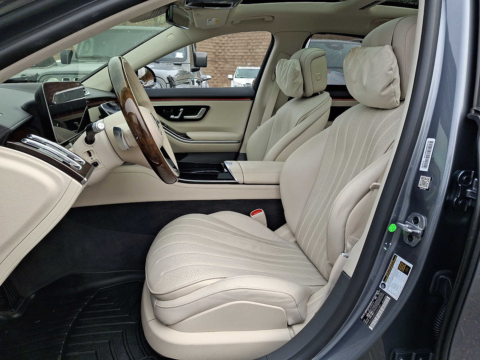 Thumbnail: 2022 Mercedes-Benz S-Class - 10