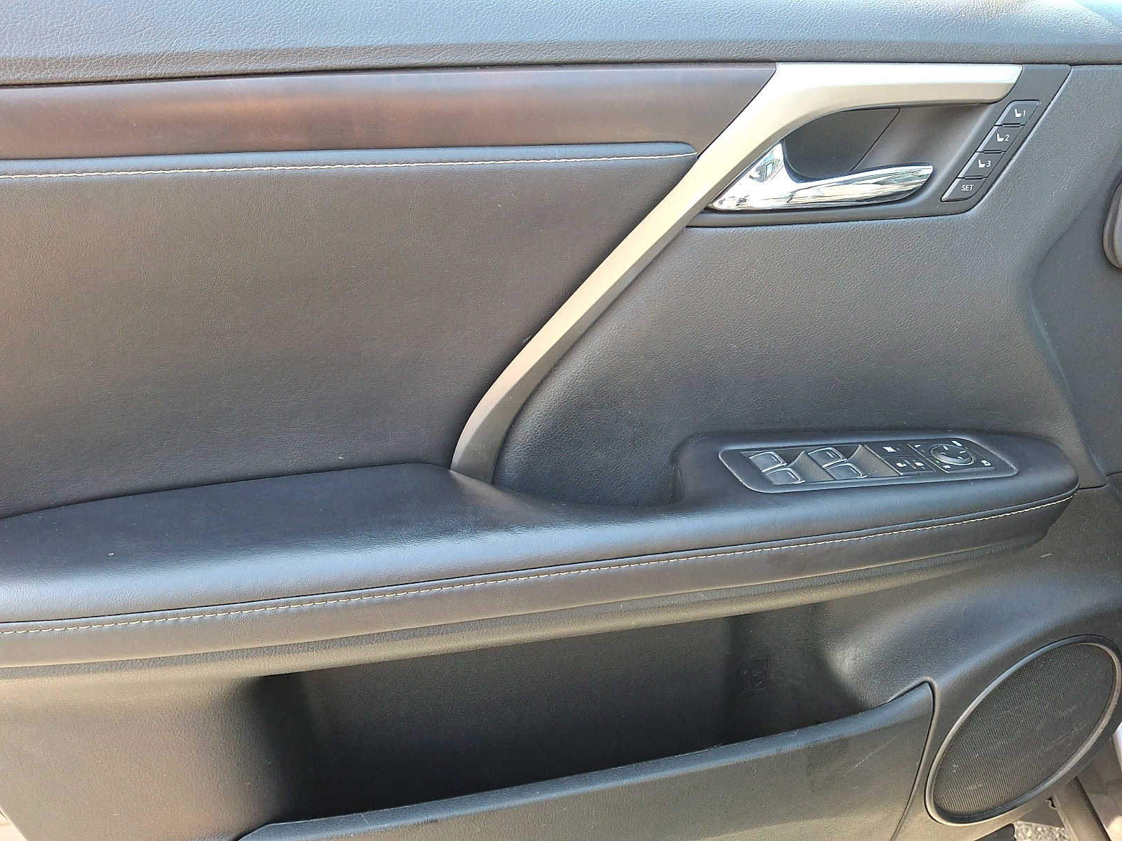 Thumbnail: 2021 Lexus RX - 9