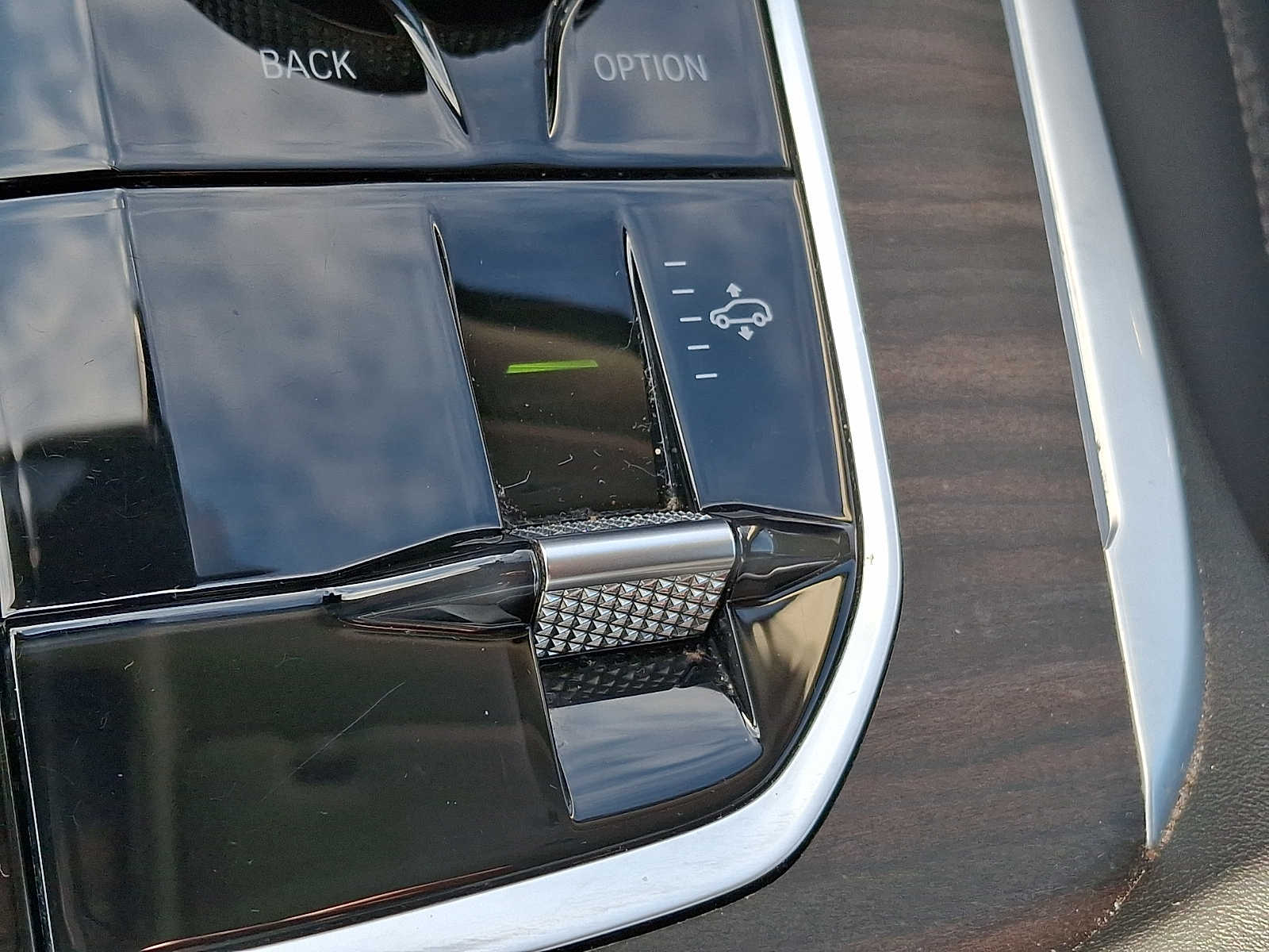 Thumbnail: 2023 BMW X7 - 21