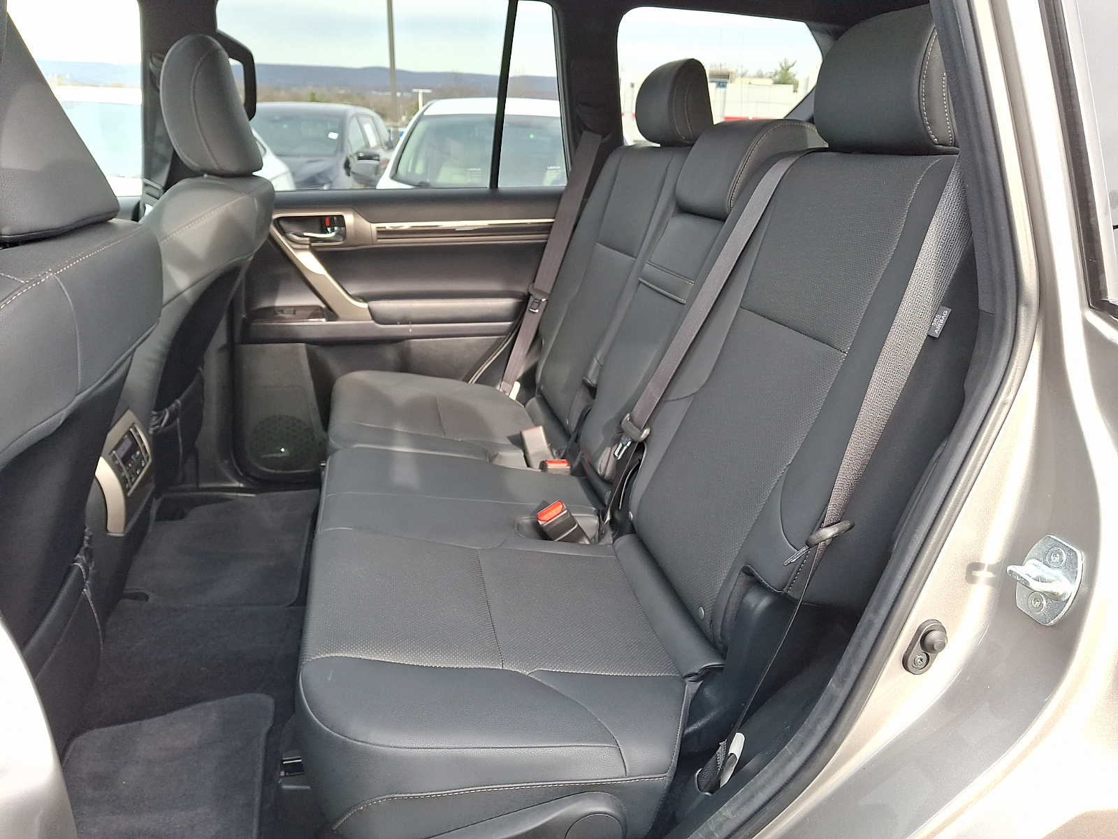 Thumbnail: 2021 Lexus GX - 7