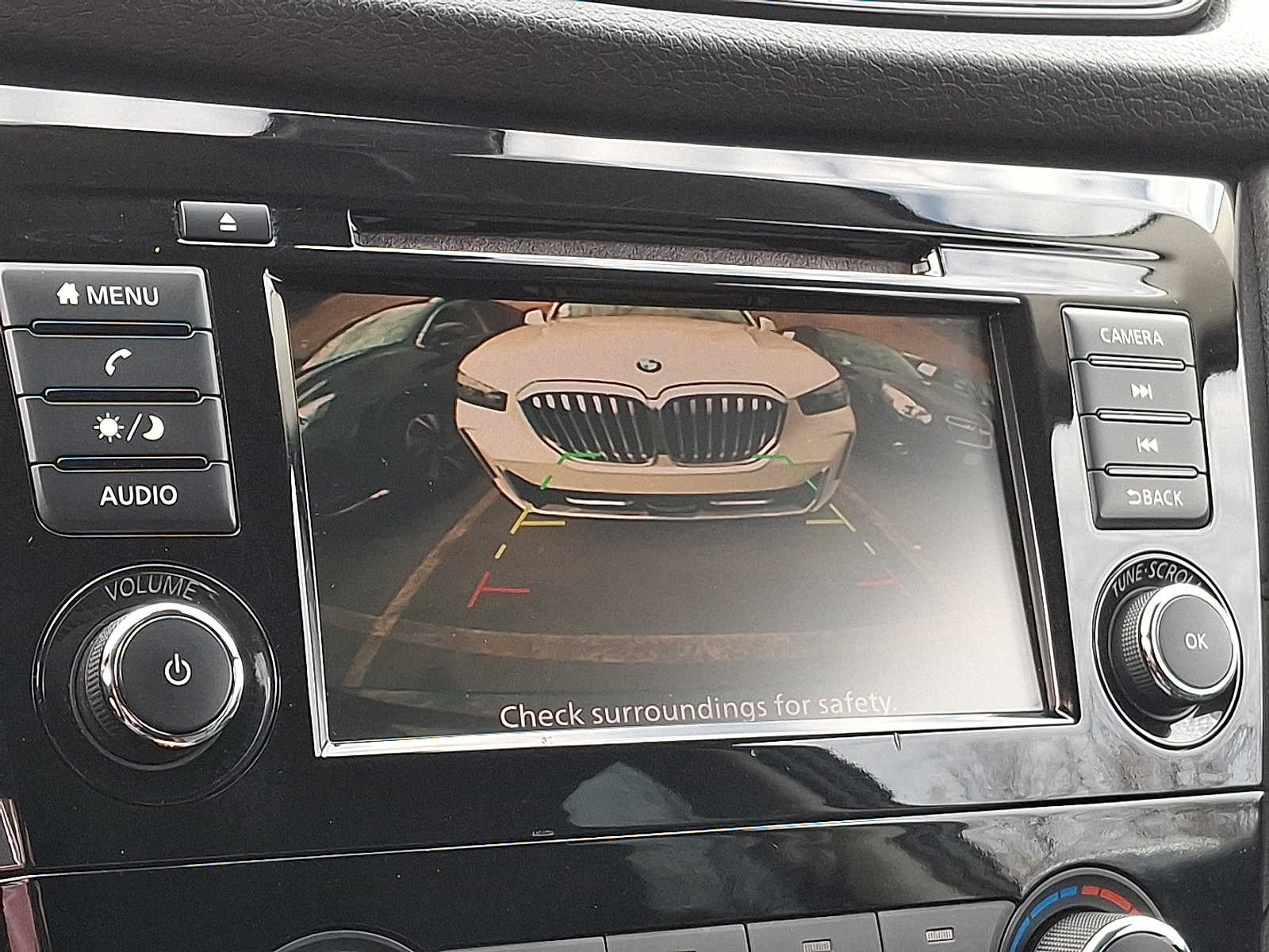 Thumbnail: 2019 Nissan Rogue - 14