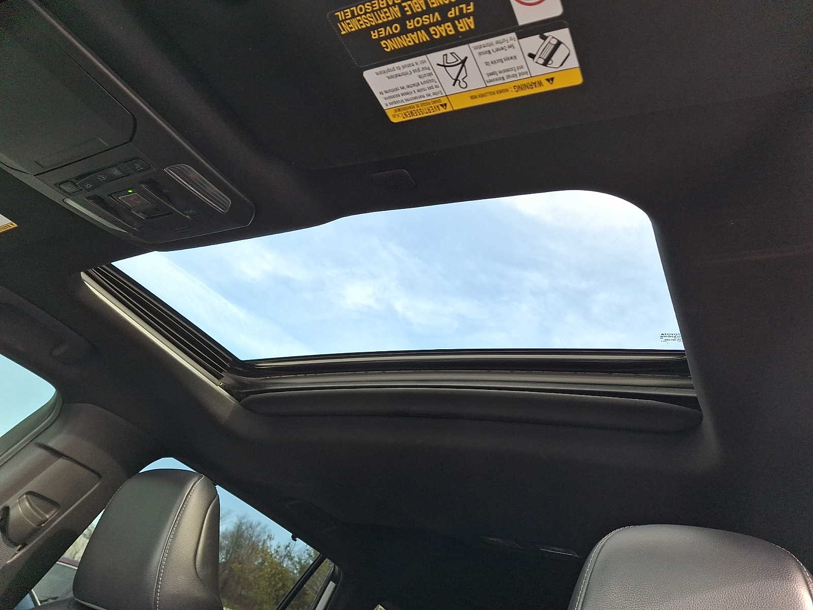 Thumbnail: 2021 Toyota Highlander - 12