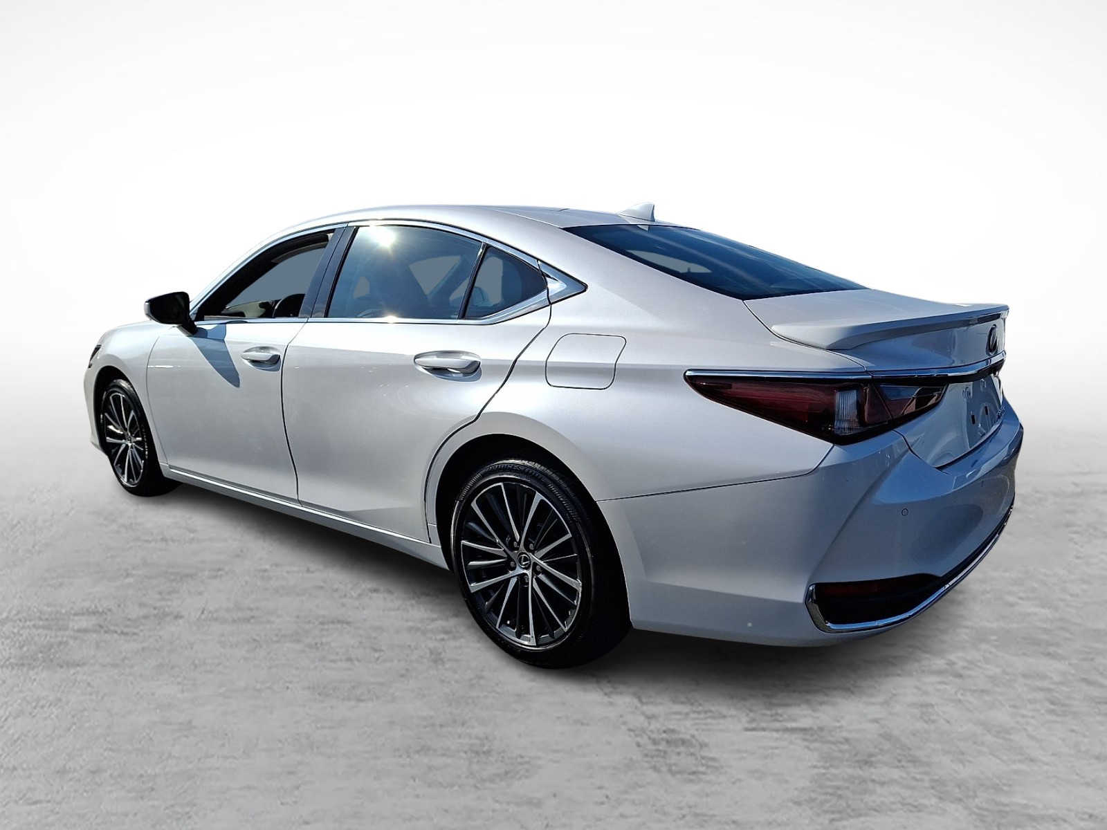 Thumbnail: 2023 Lexus ES - 6